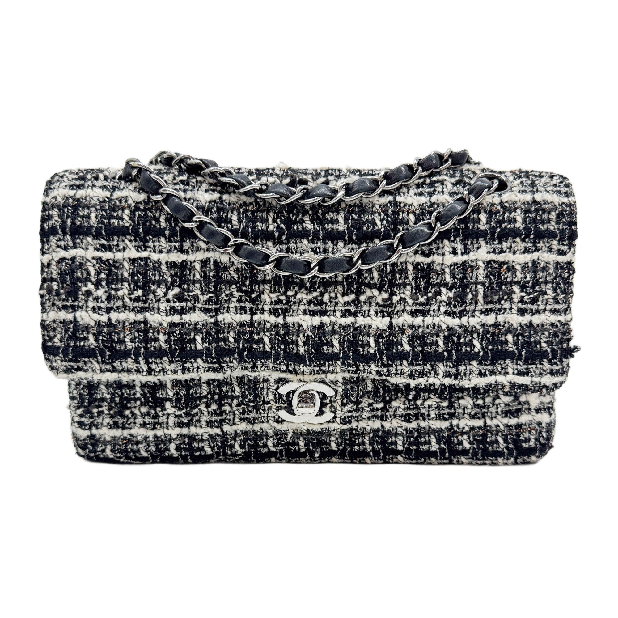 Classic Double Flap 1989-1991 Matelasse Black & White Tweed Shoulder Bag