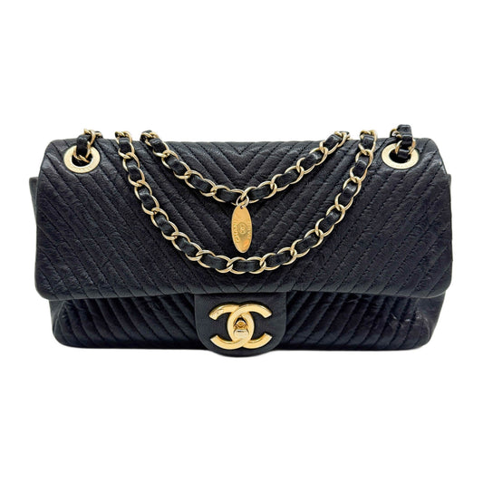Classic Flap 2015-2016 Chevron Black Leather Shoulder Bag