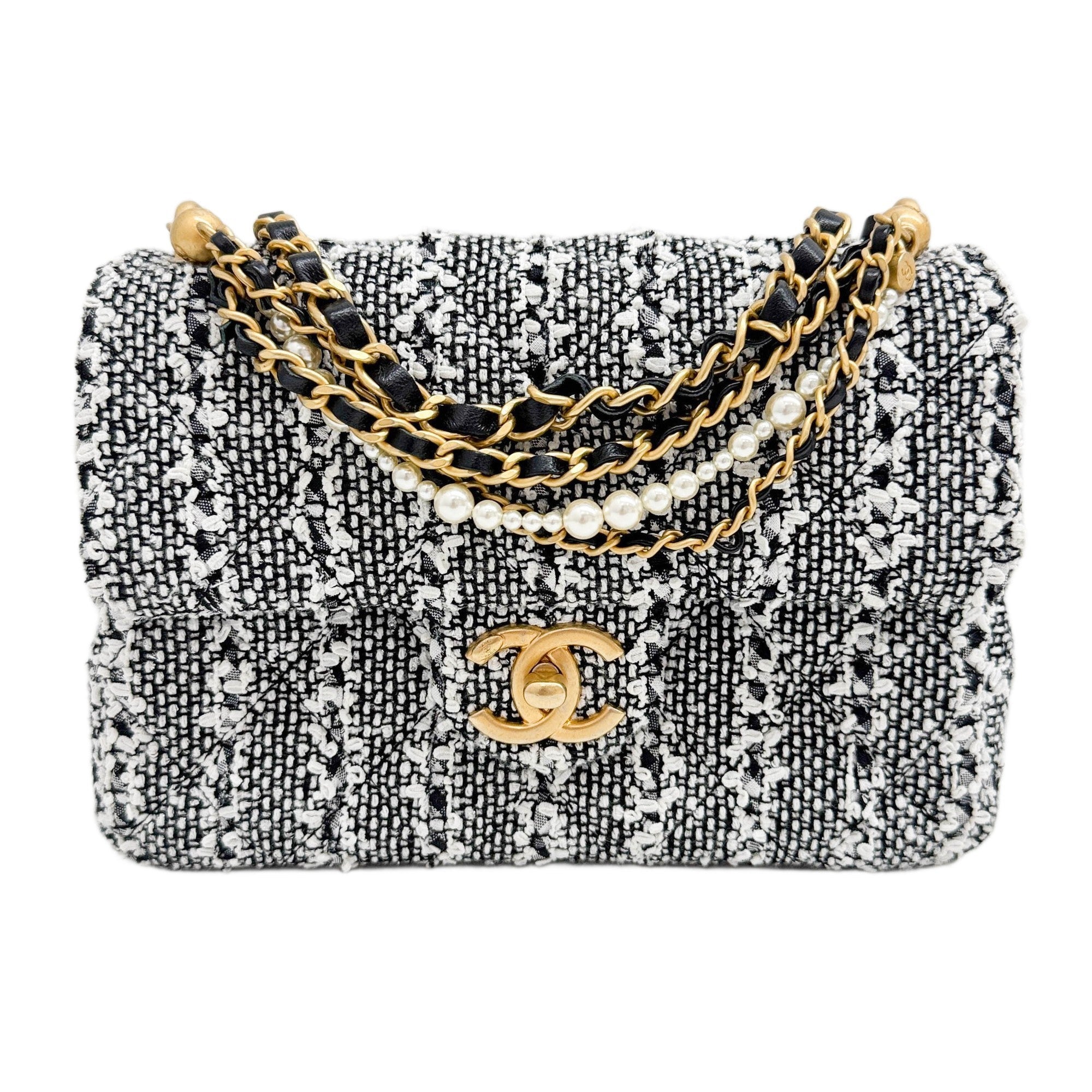 Mini Classic Flap 2021-2026 White & Black Tweed Shoulder Bag
