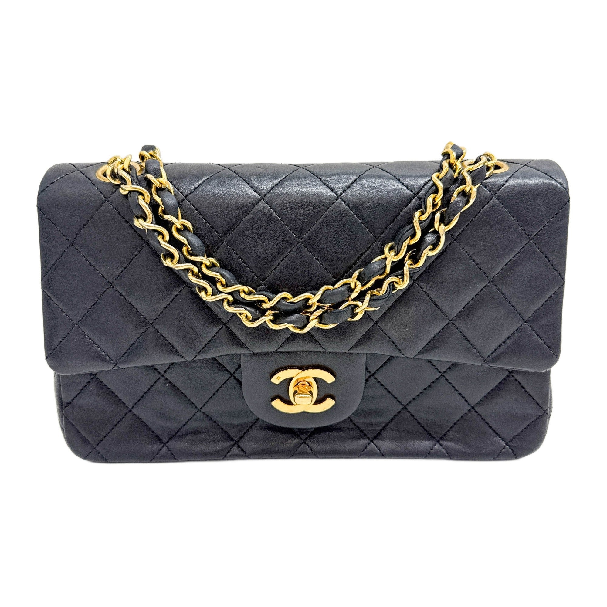 Small Classic Double Flap 1986-1988 Matelasse Black Leather Shoulder Bag