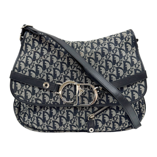 Street Chic Messenger Oblique Monogram Black Canvas Shoulder Bag