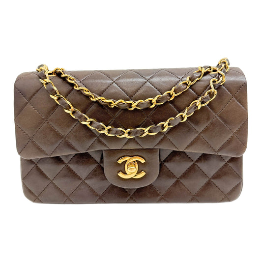 Small Classic Double Flap 1986-1988 Gold Hardware Matelasse Brown Leather Shoulder Bag