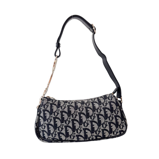 Trotter Accesorie Pouch Shoulder Bag