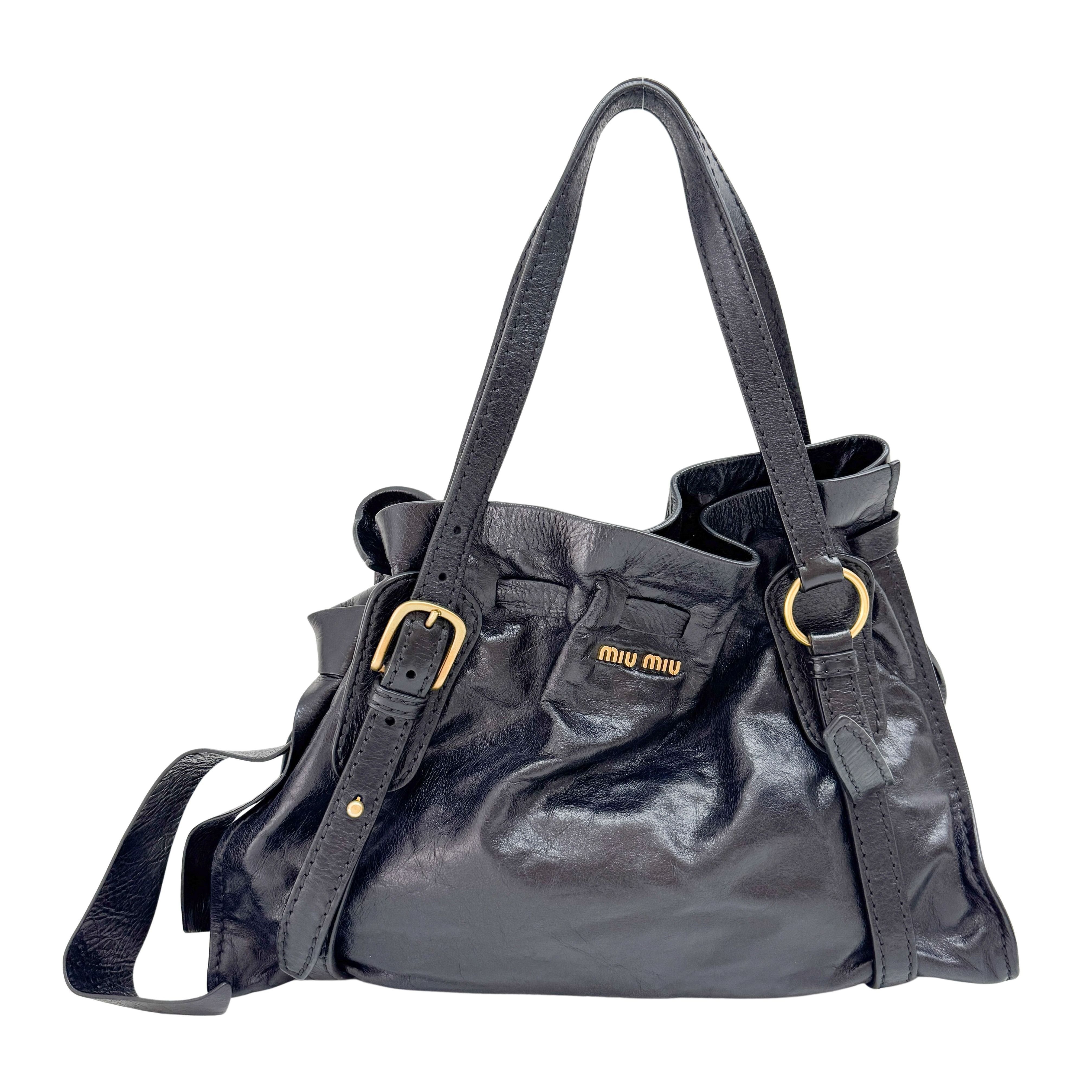 Vitello Lux Bow Black Leather Shoulder Bag