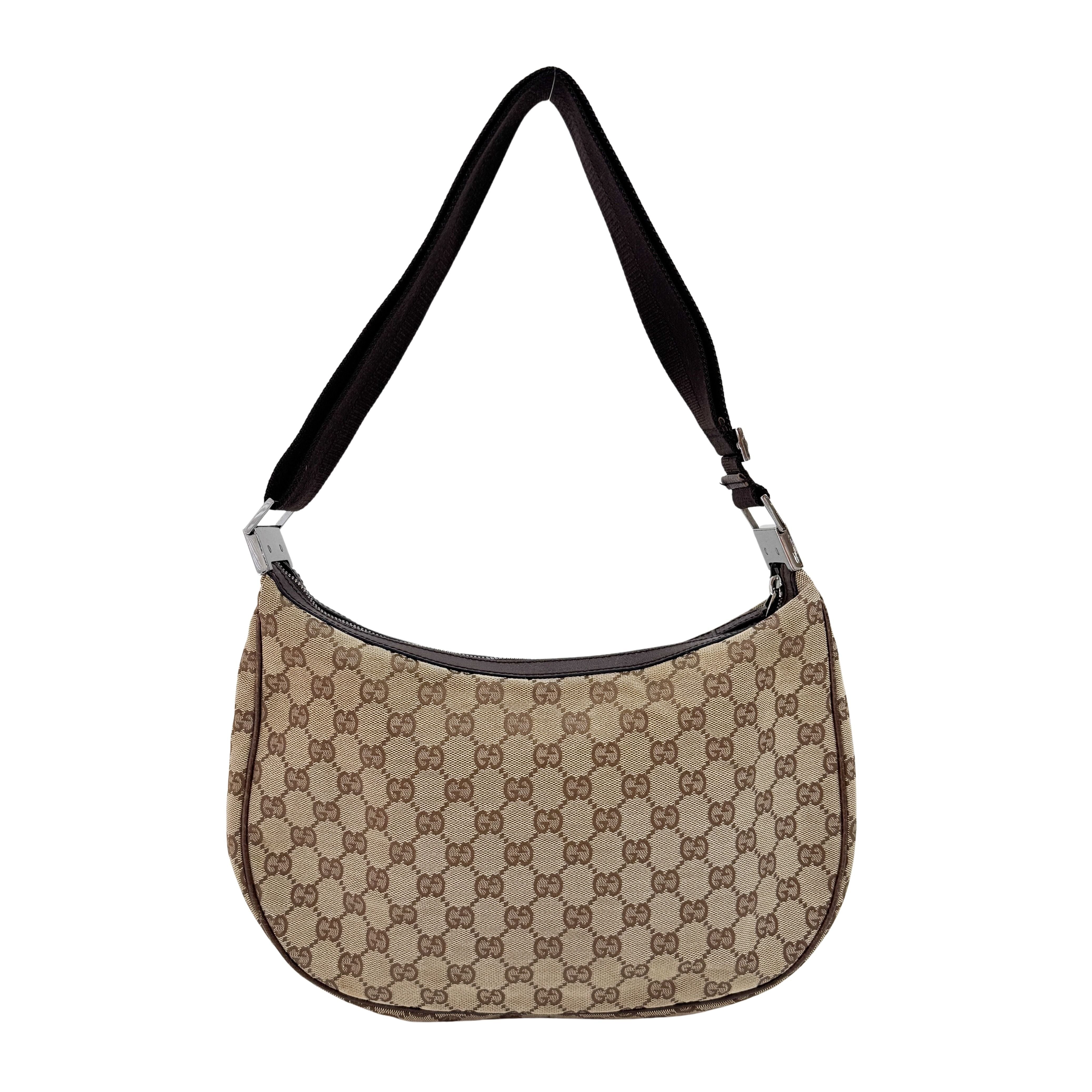 GG Canvas Shoulder Bag