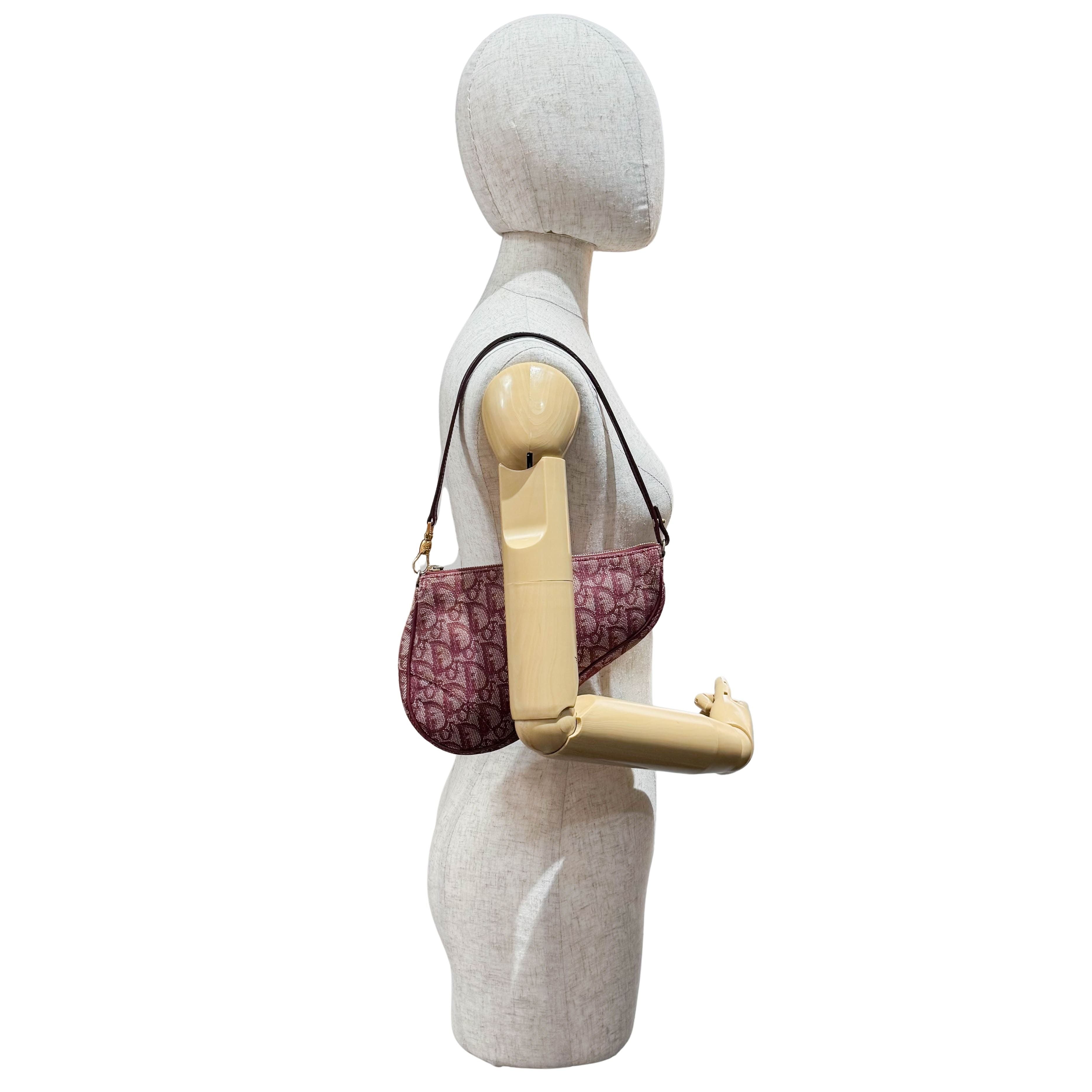 Saddle Red Trotter Canvas Shoulder Bag