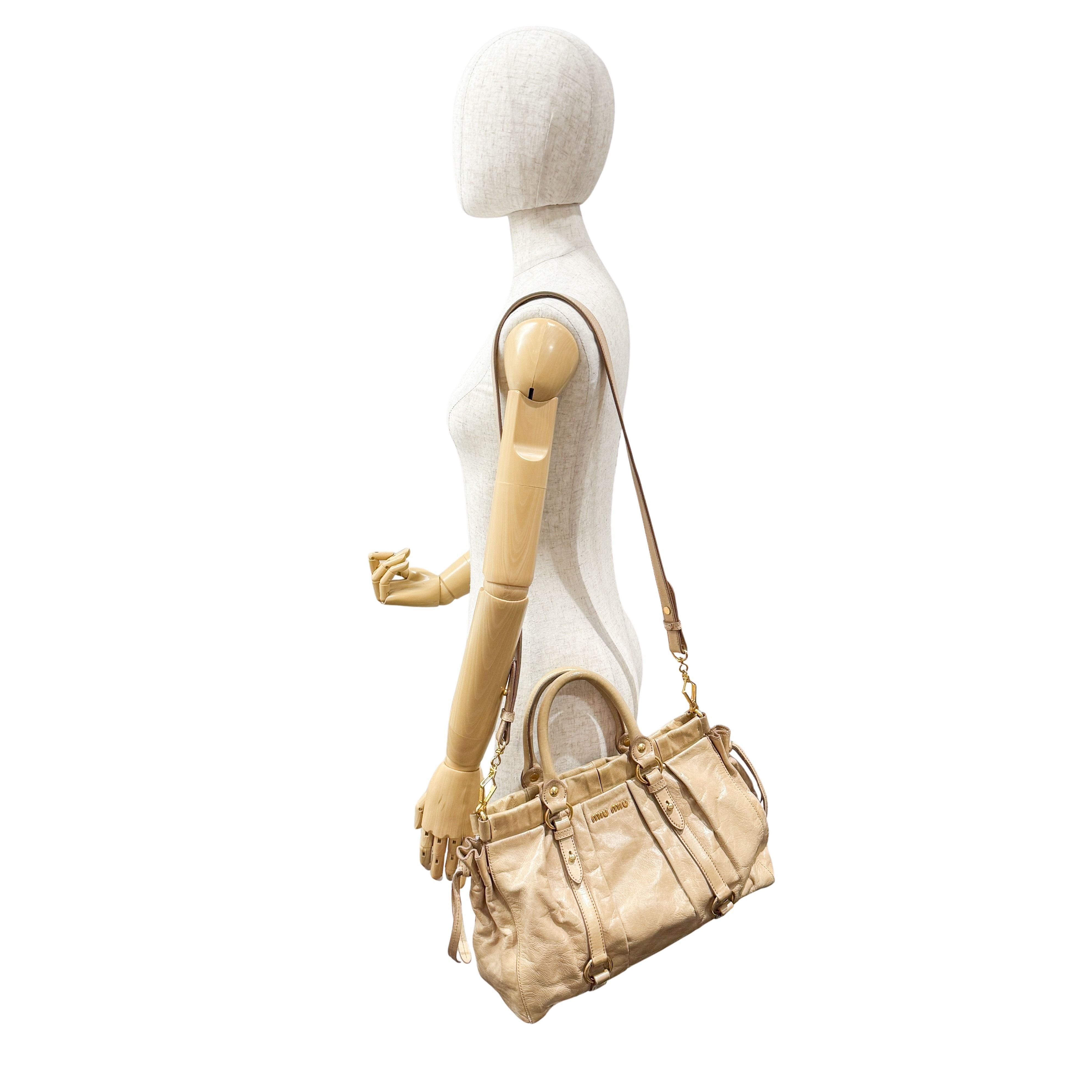 Vitello Beige Leather Hand Bag