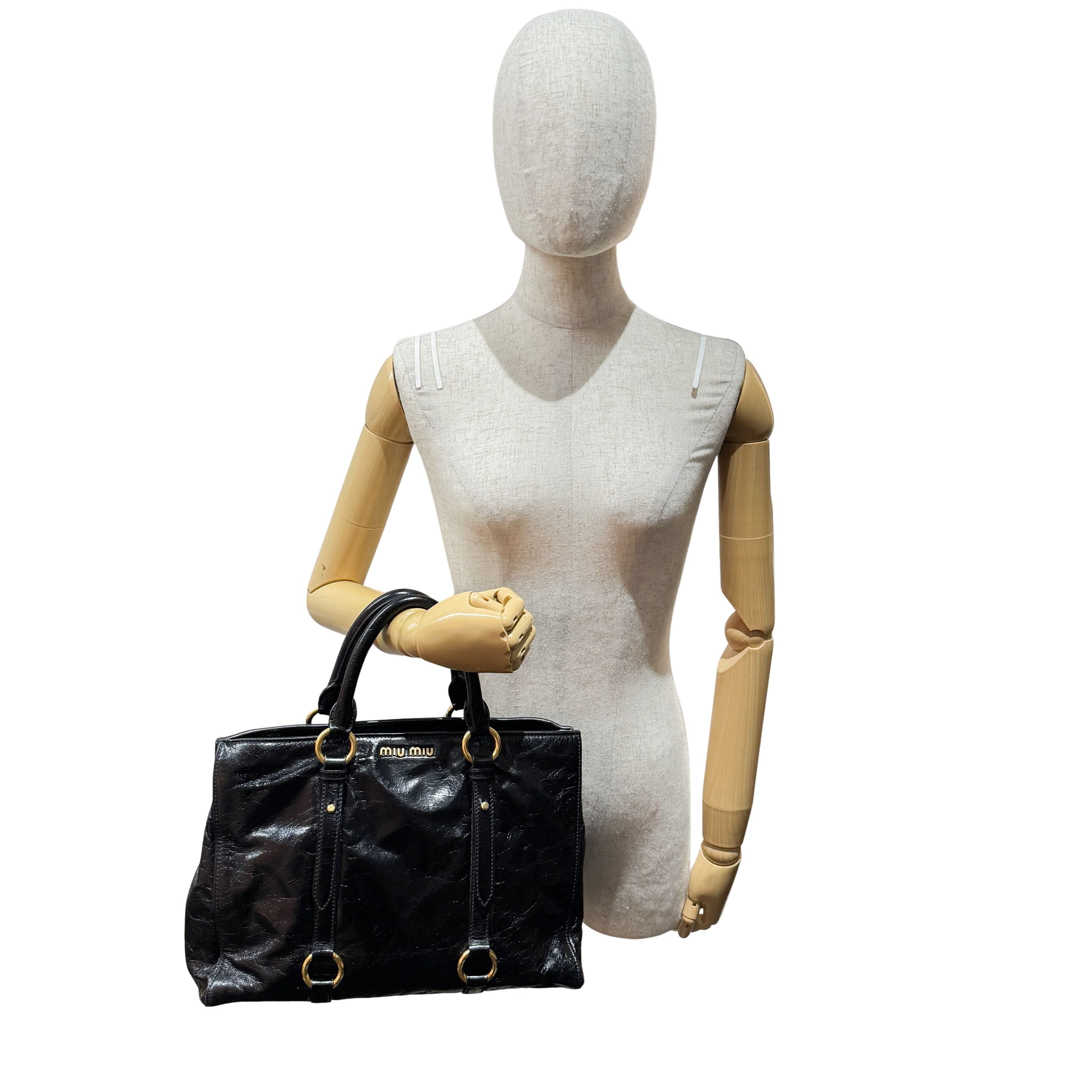 Vitello Black Leather Hand Bag