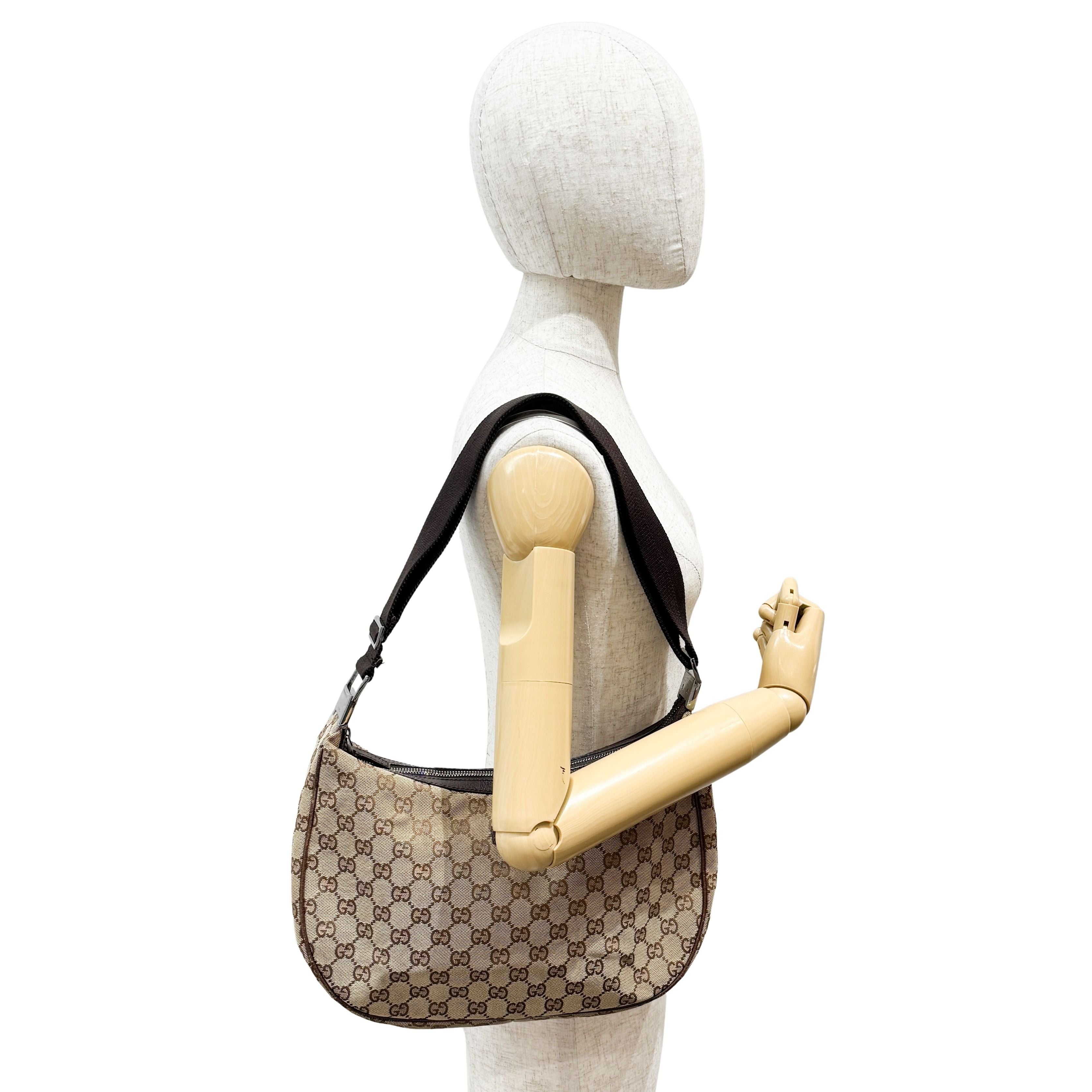 GG Canvas Shoulder Bag