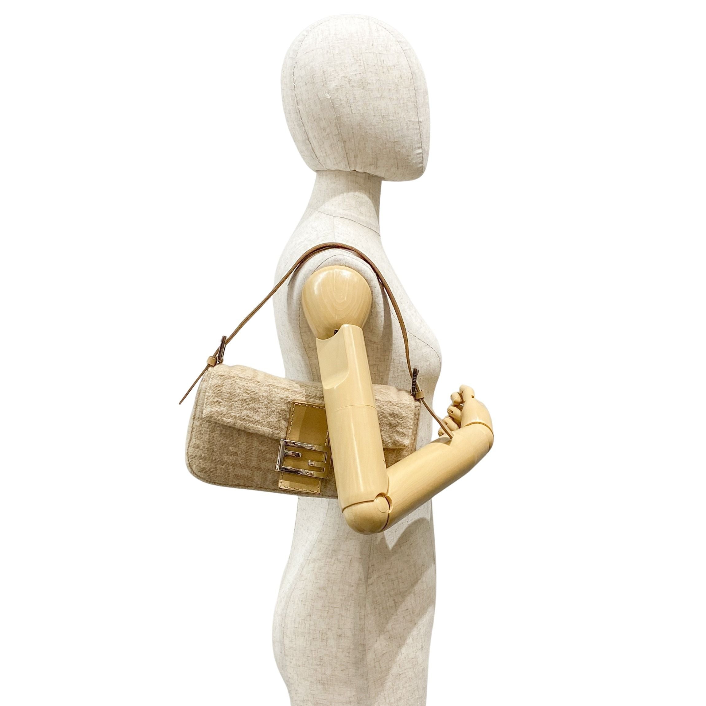 Zucca Baguette Beige Wool Shoulder Bag