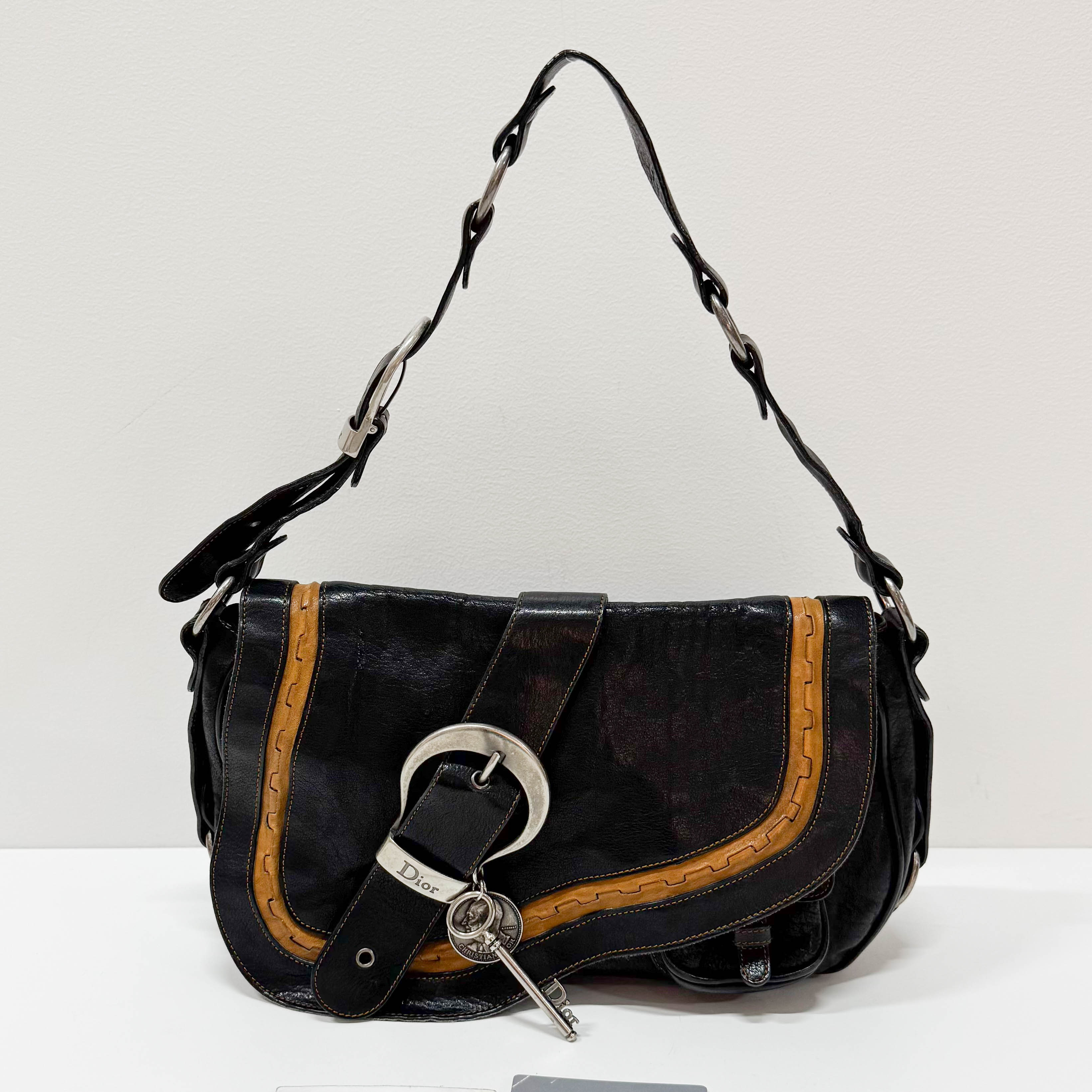 Gaucho Black Leather Shoulder Bag