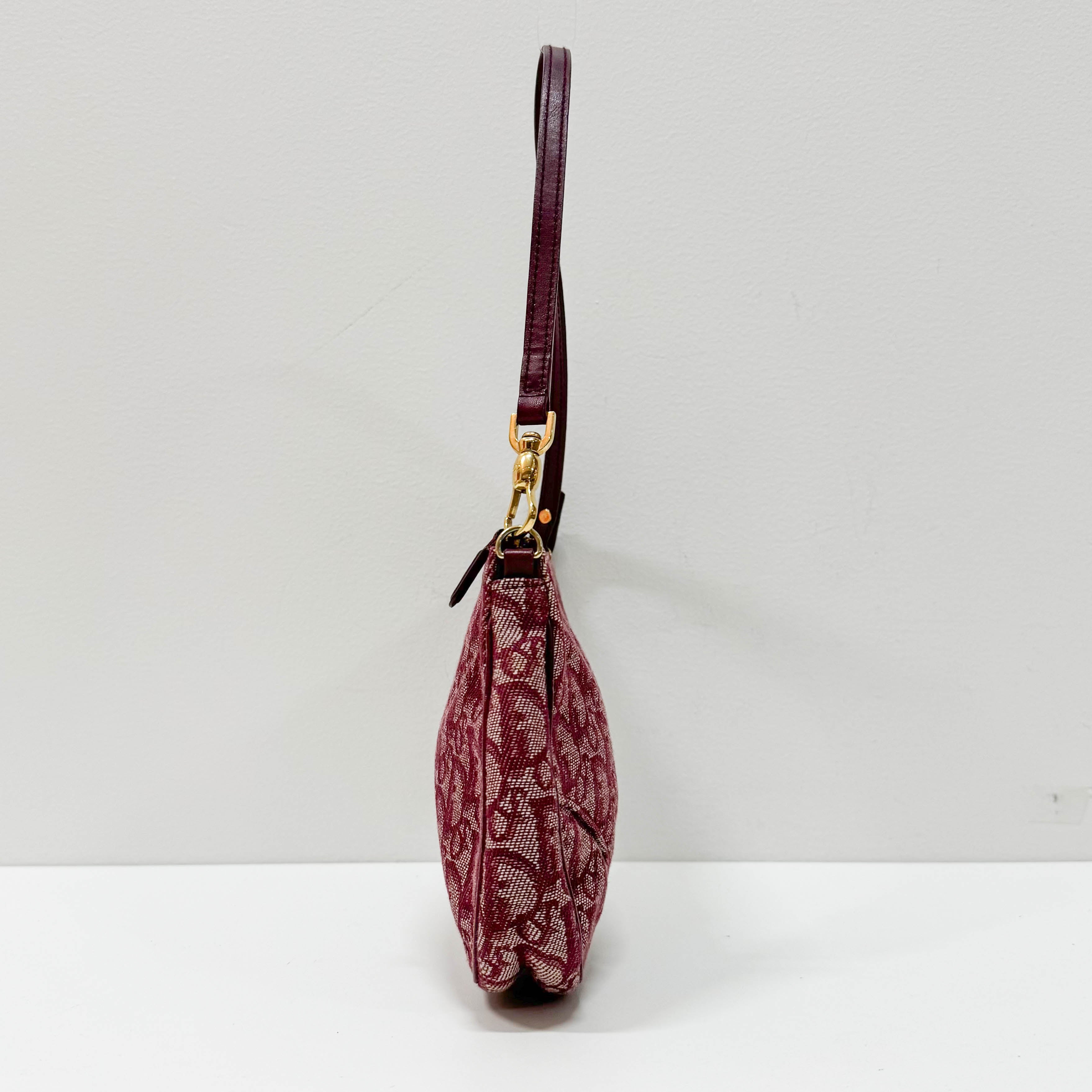 Saddle Red Trotter Canvas Shoulder Bag