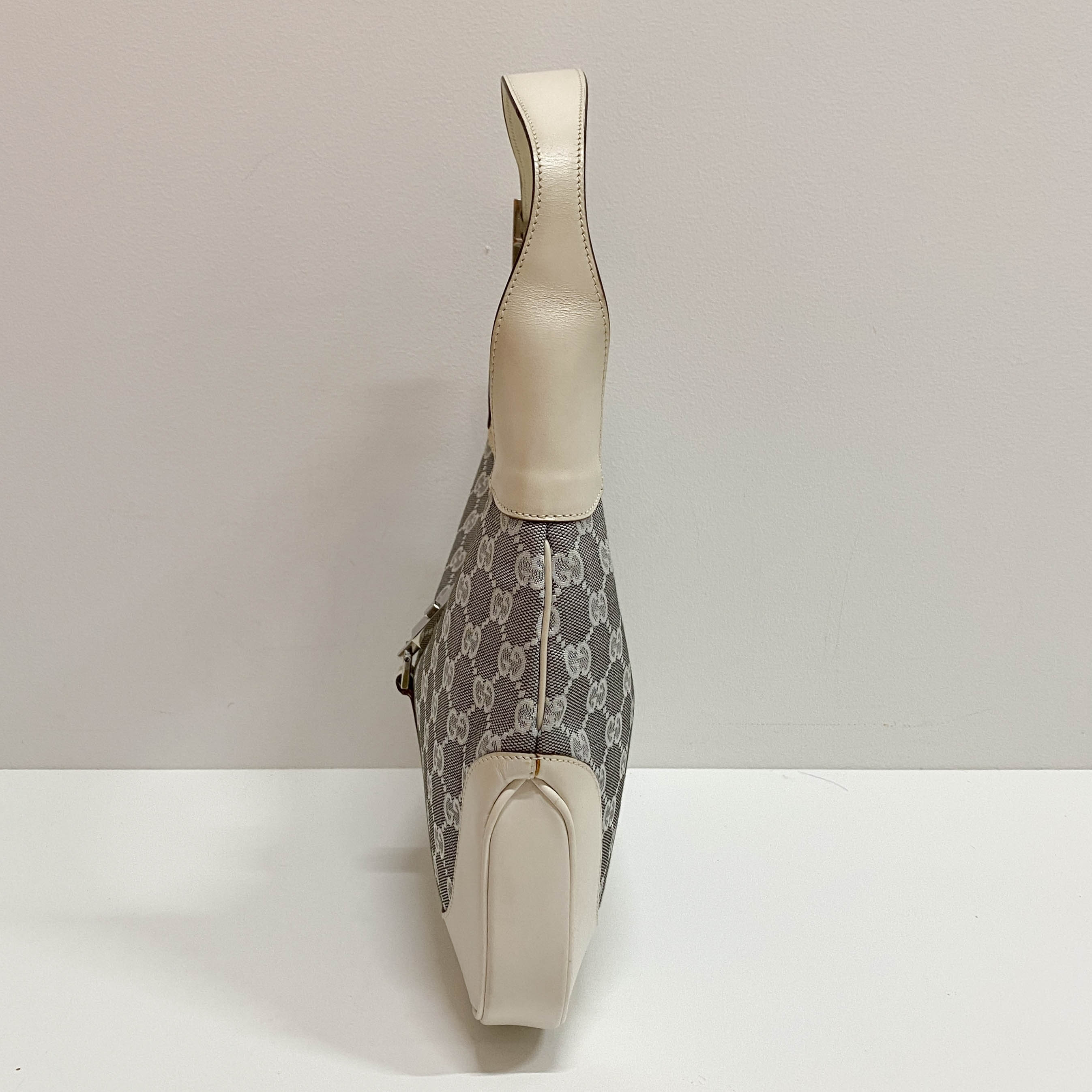 Jackie White GG Canvas Shoulder Bag