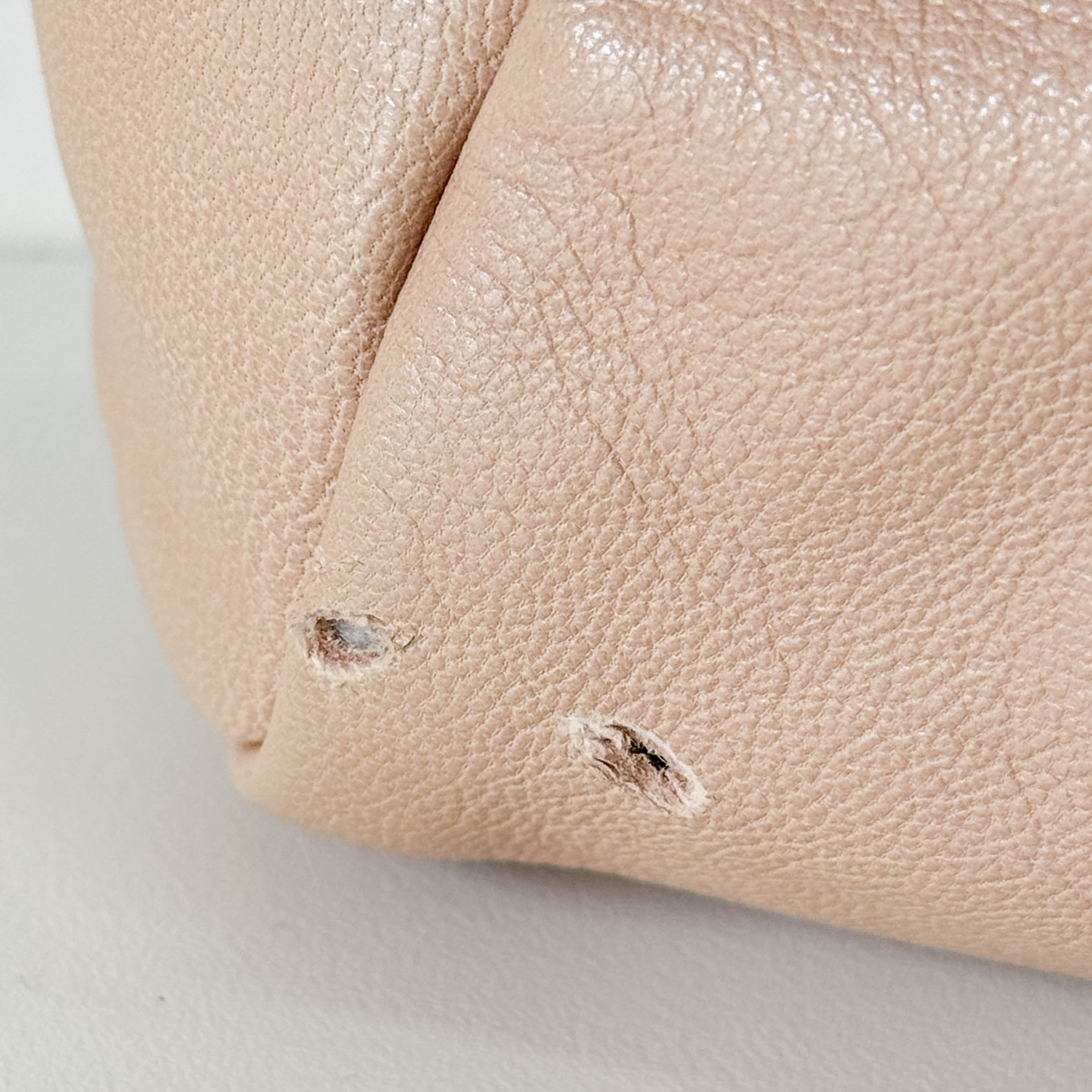 Anagram Pink/Beige Leather Shoulder Bag