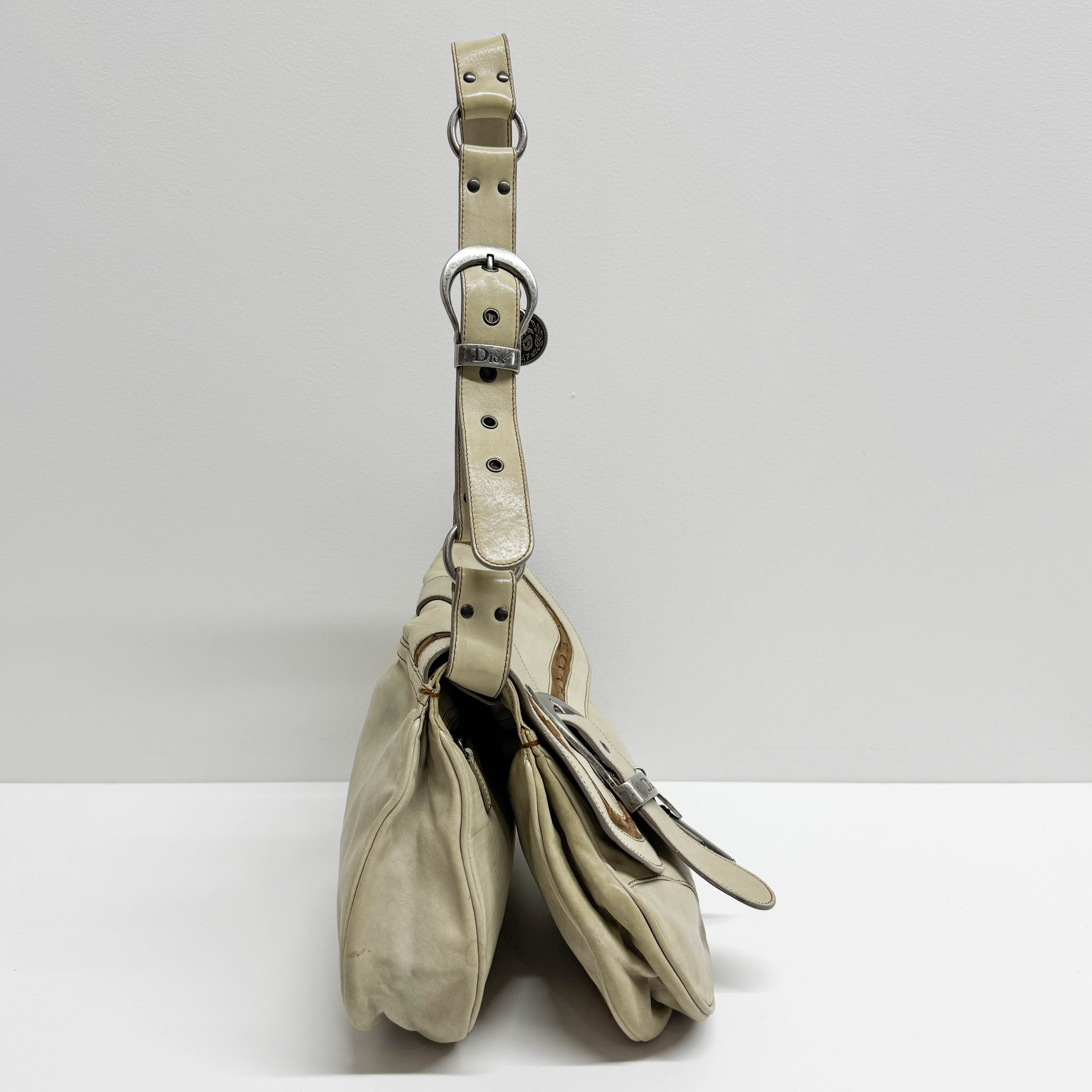 Gaucho ivory Calfskin Leather Shoulder Bag