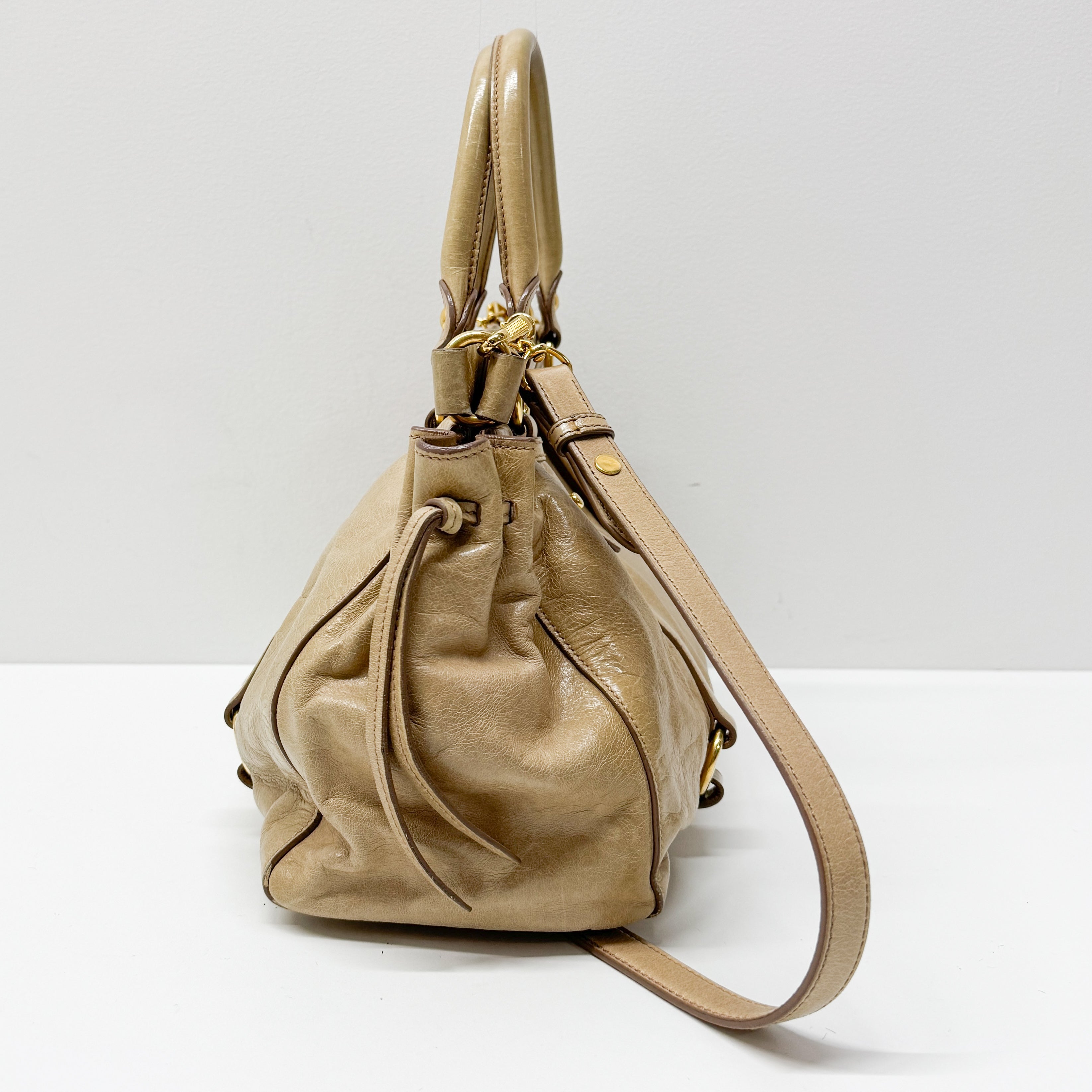 Vitello Beige Leather Hand Bag