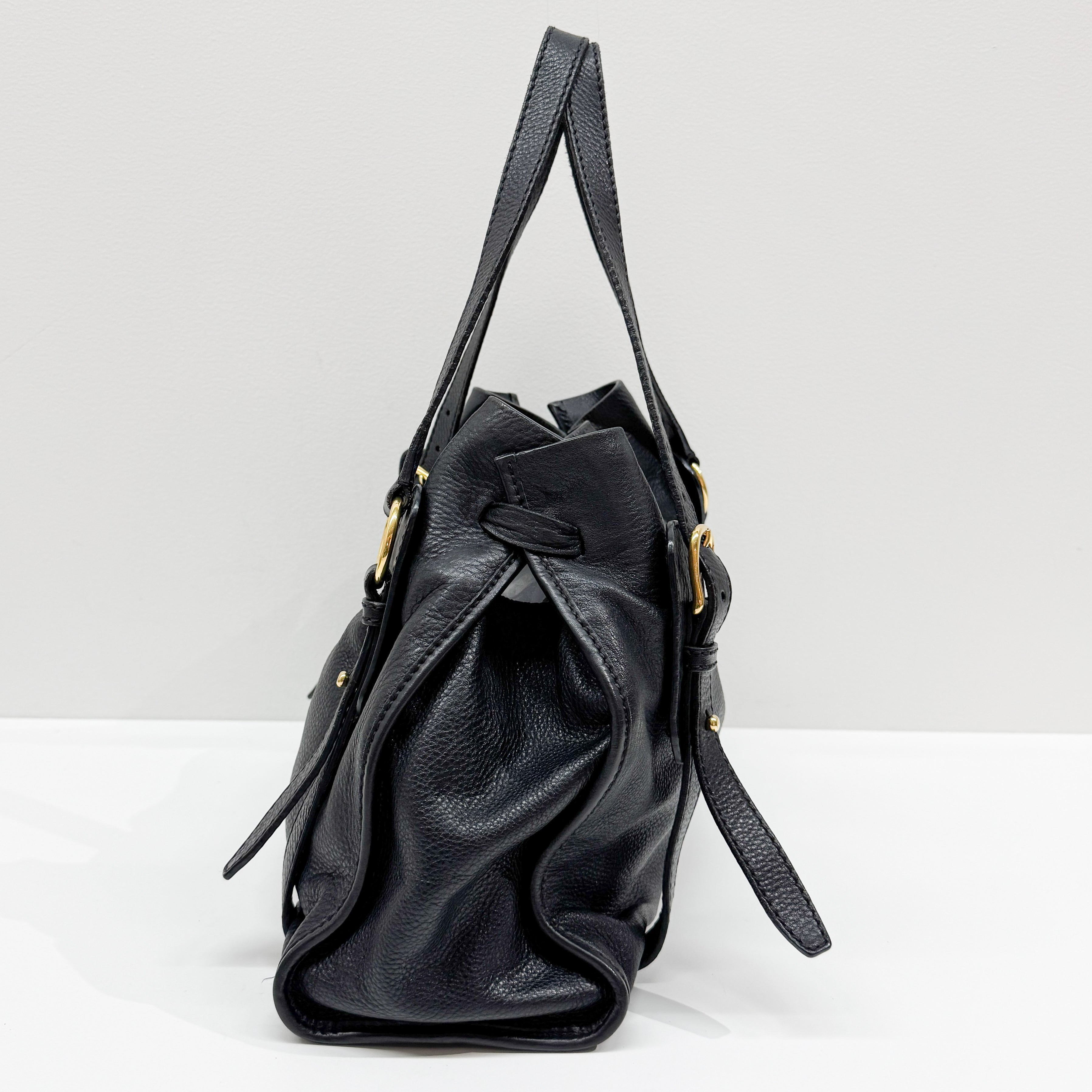 Vitello Lux Bow Bag Black Calfskin Leather Shoulder Bag