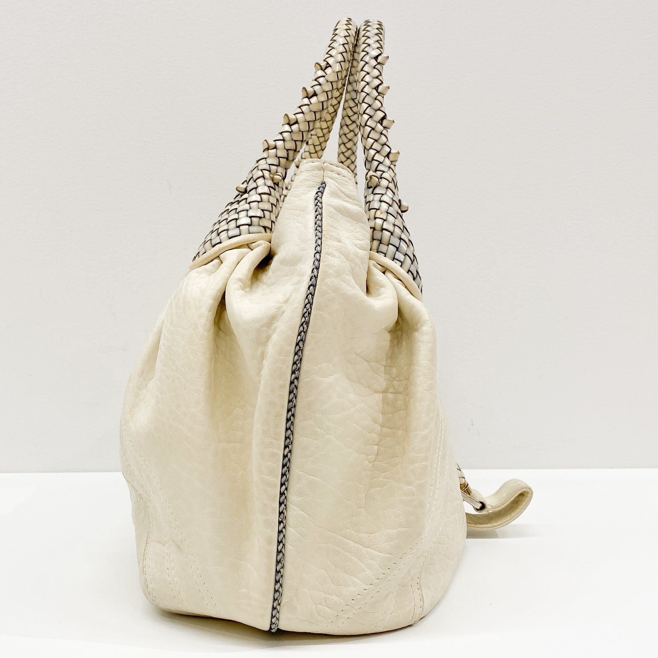 Vintage White Basket Leather Hand Bag