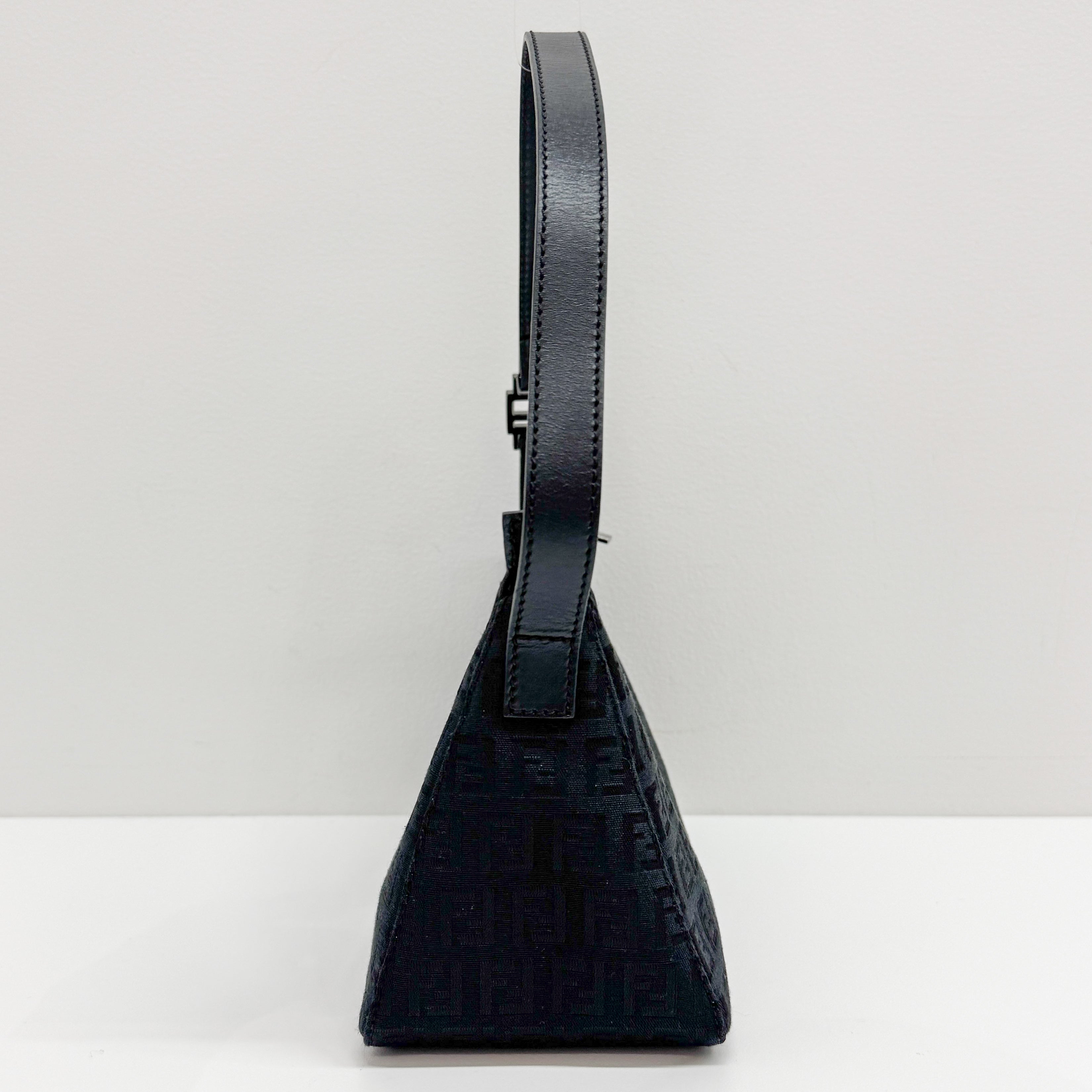 Zucca Black Canvas Shoulder Bag