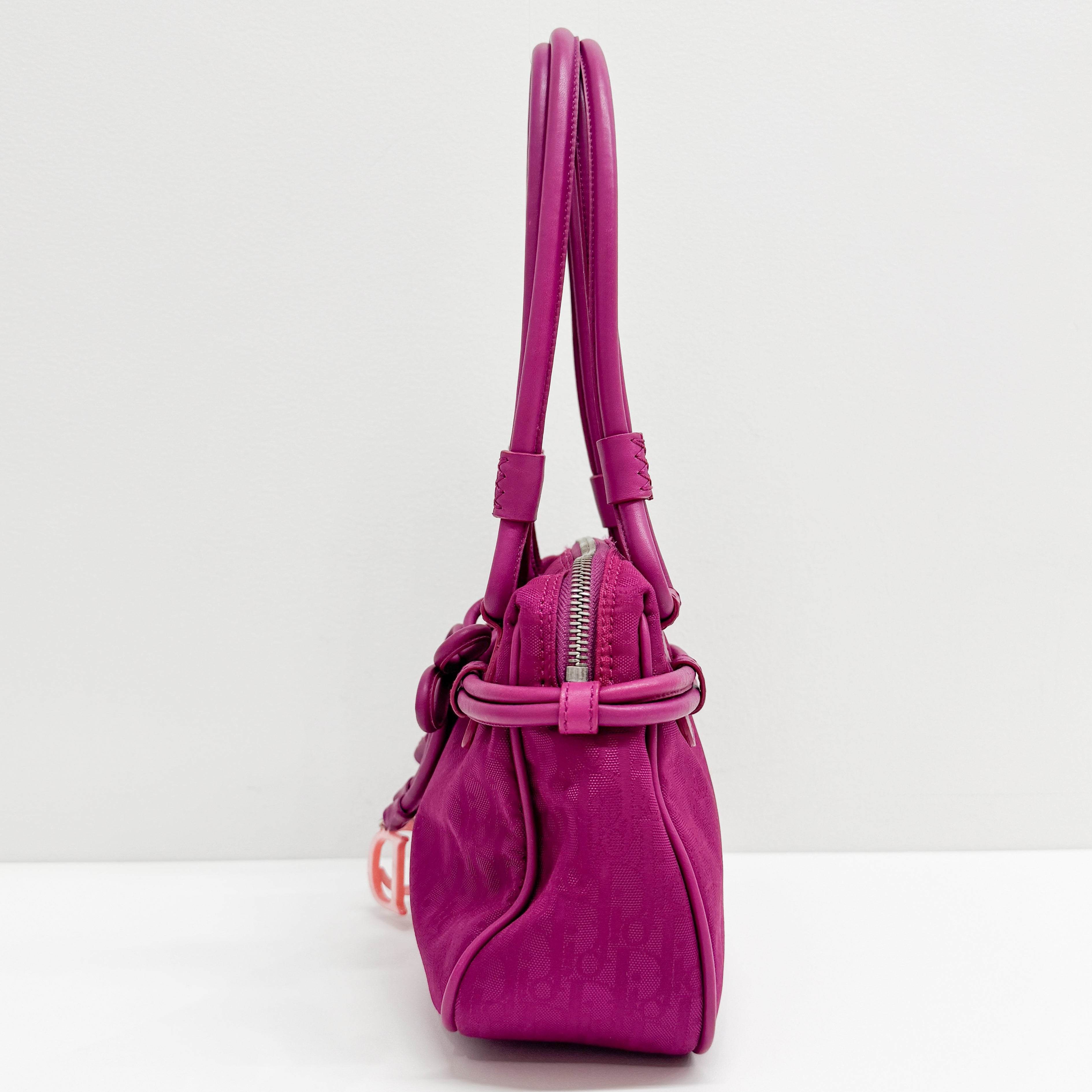 Trotter Fuchsia Canvas Shoulder Bag