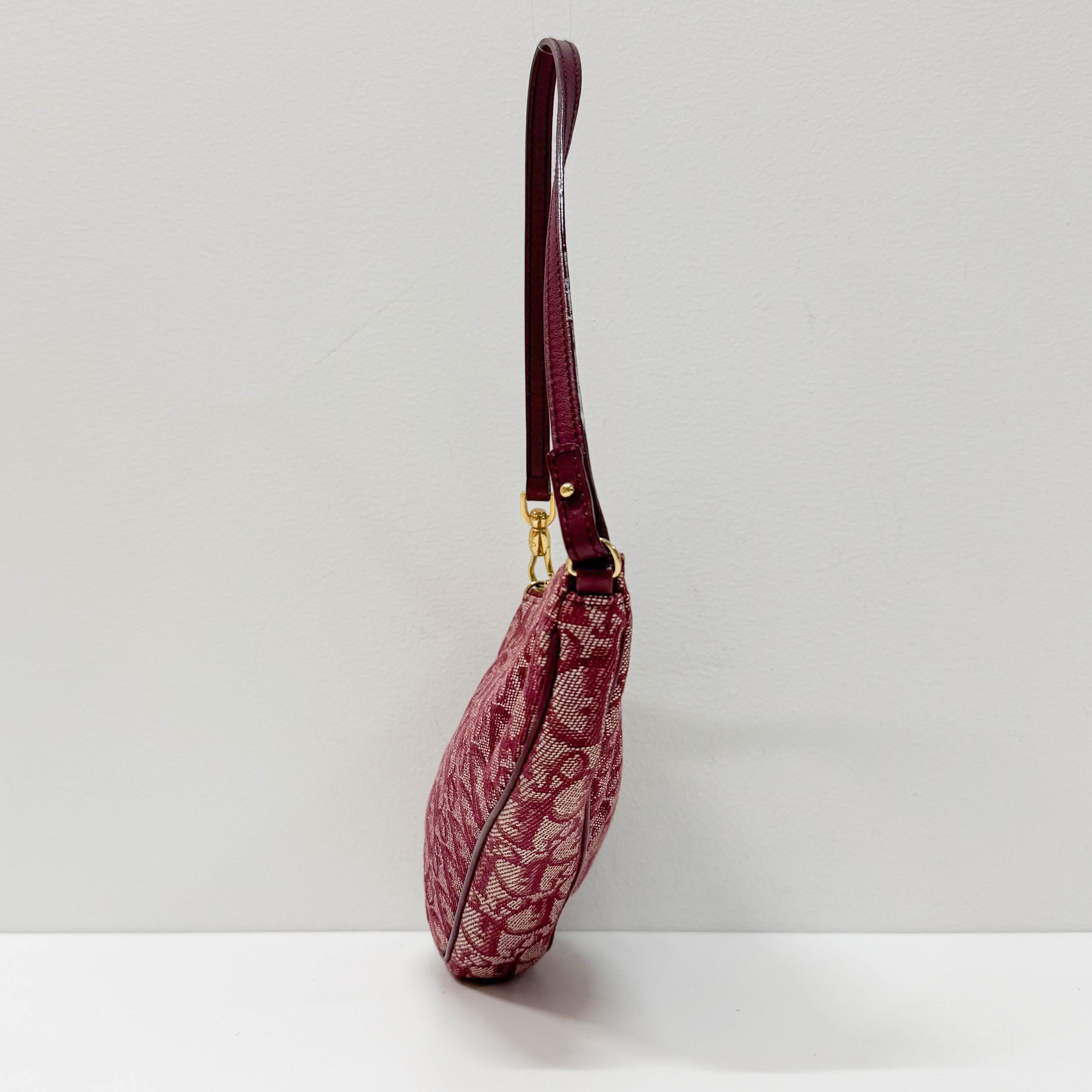 Saddle Red Trotter Canvas Shoulder Bag