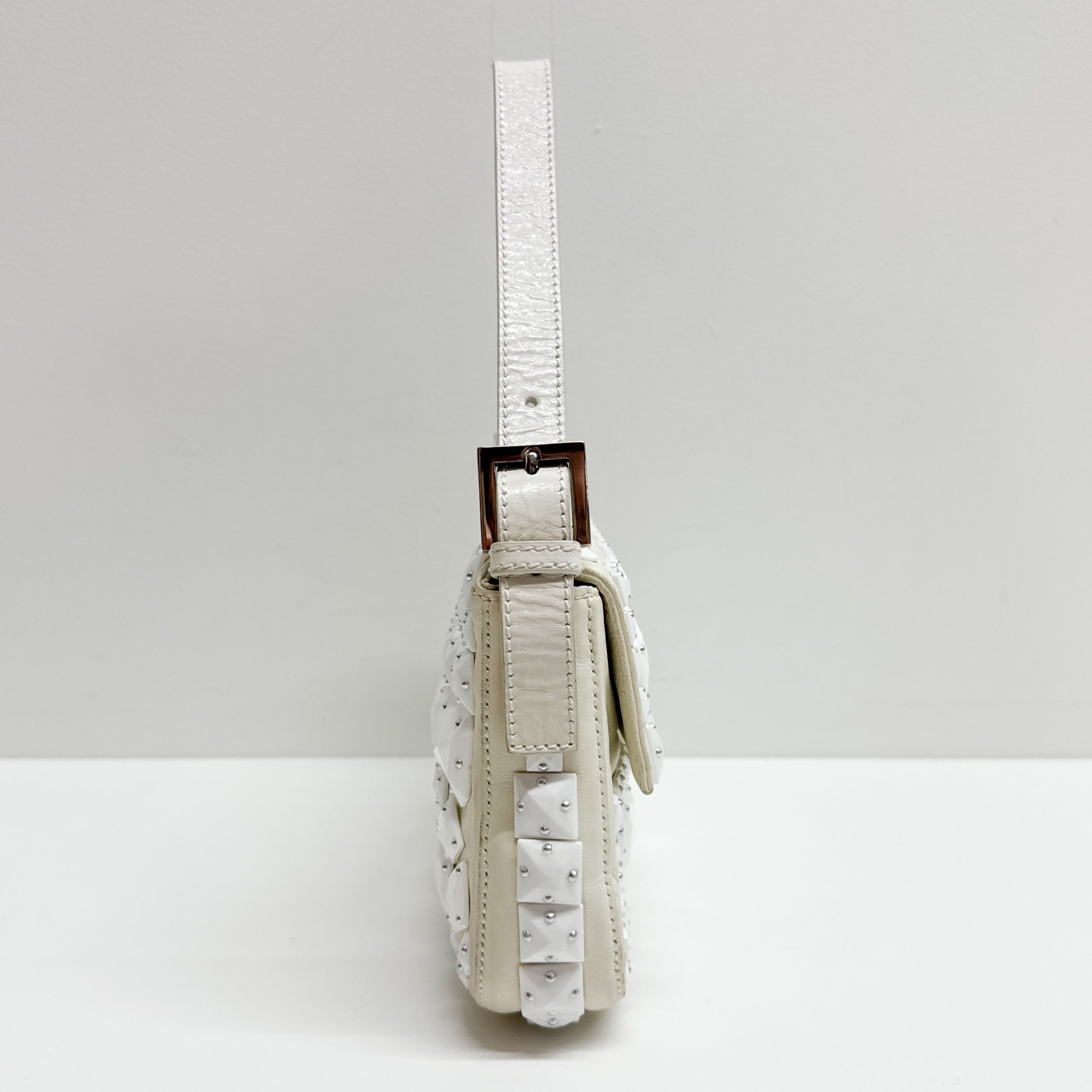 Baguette White Leather Shoulder Bag