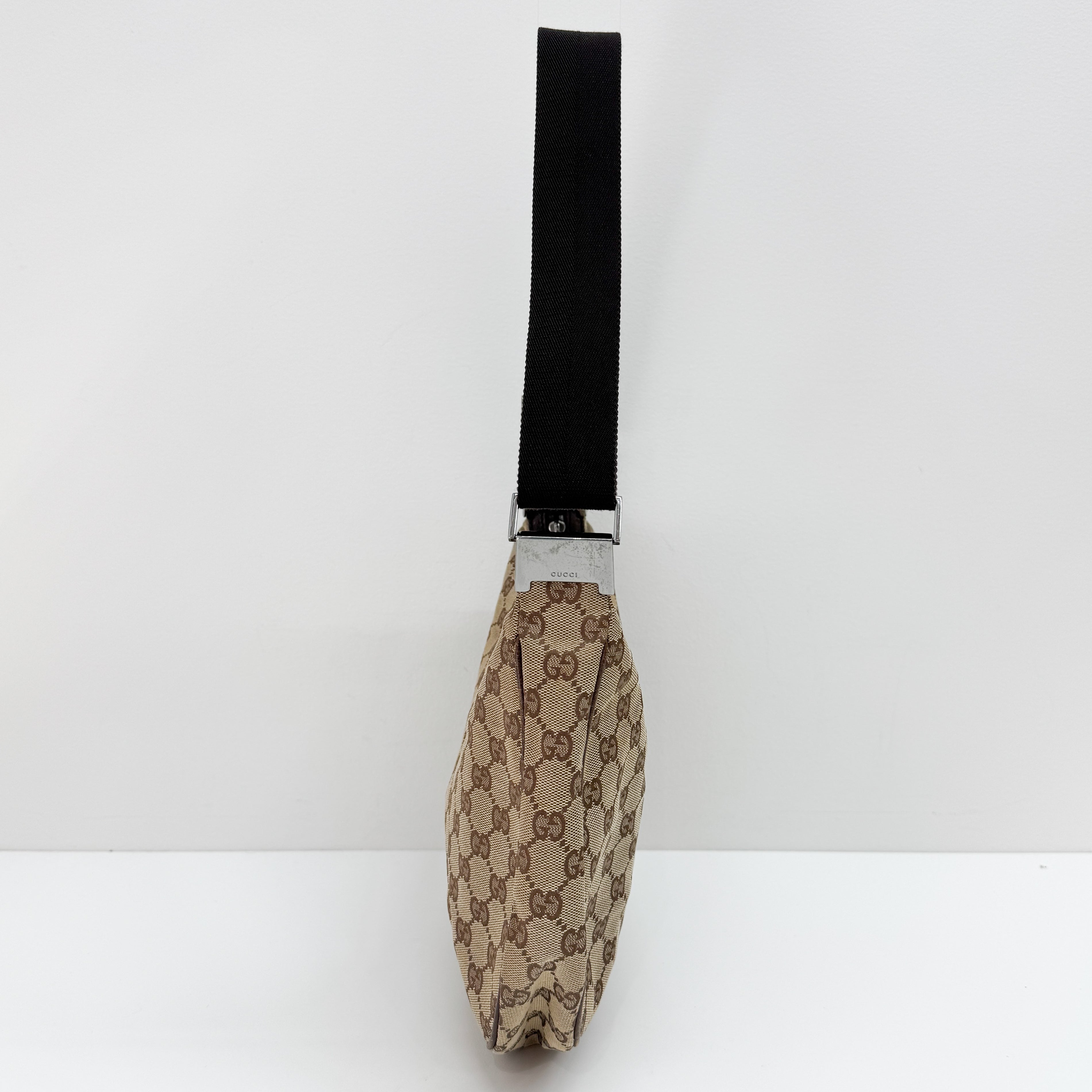 GG Canvas Shoulder Bag