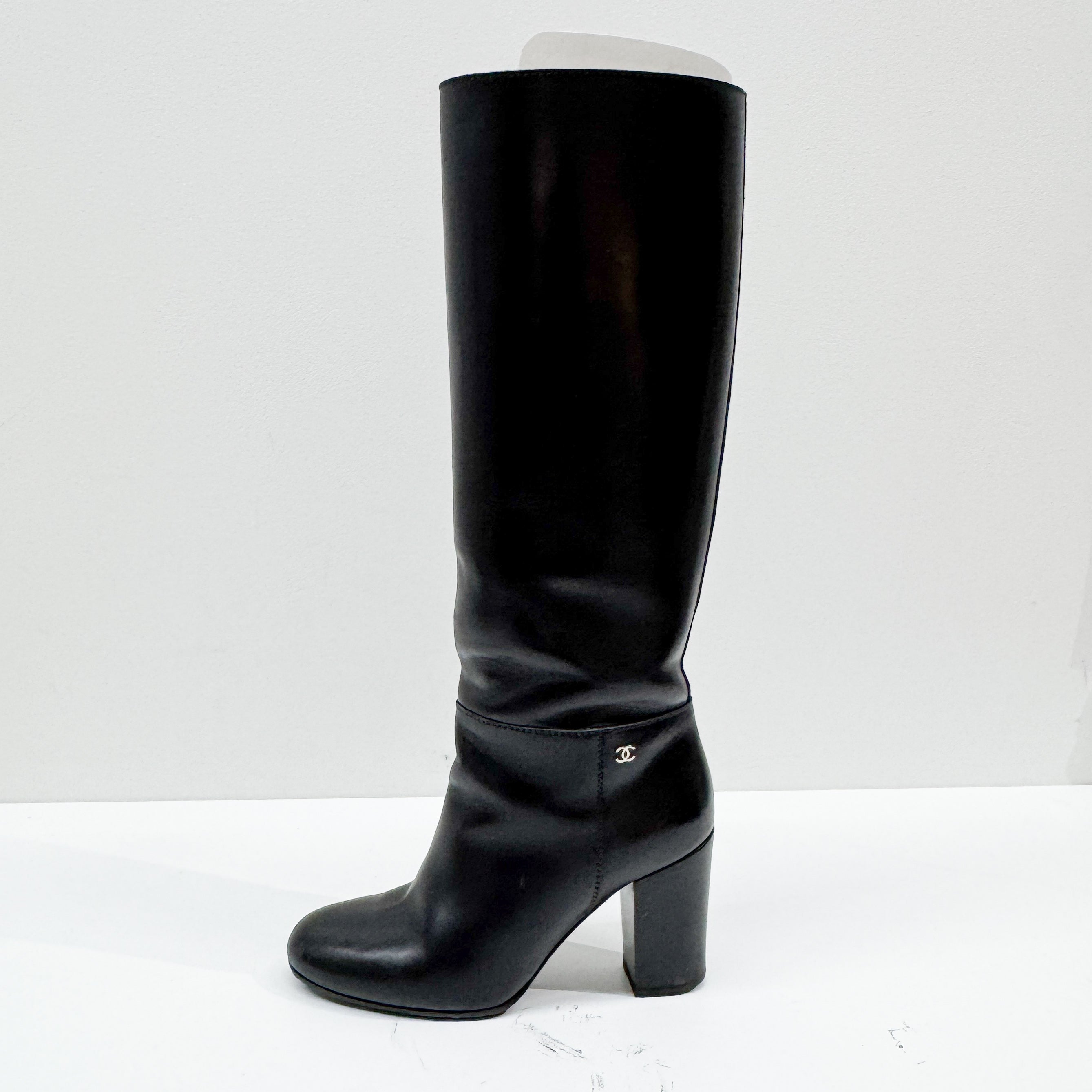 Size 38 EU Black Leather Long Boots