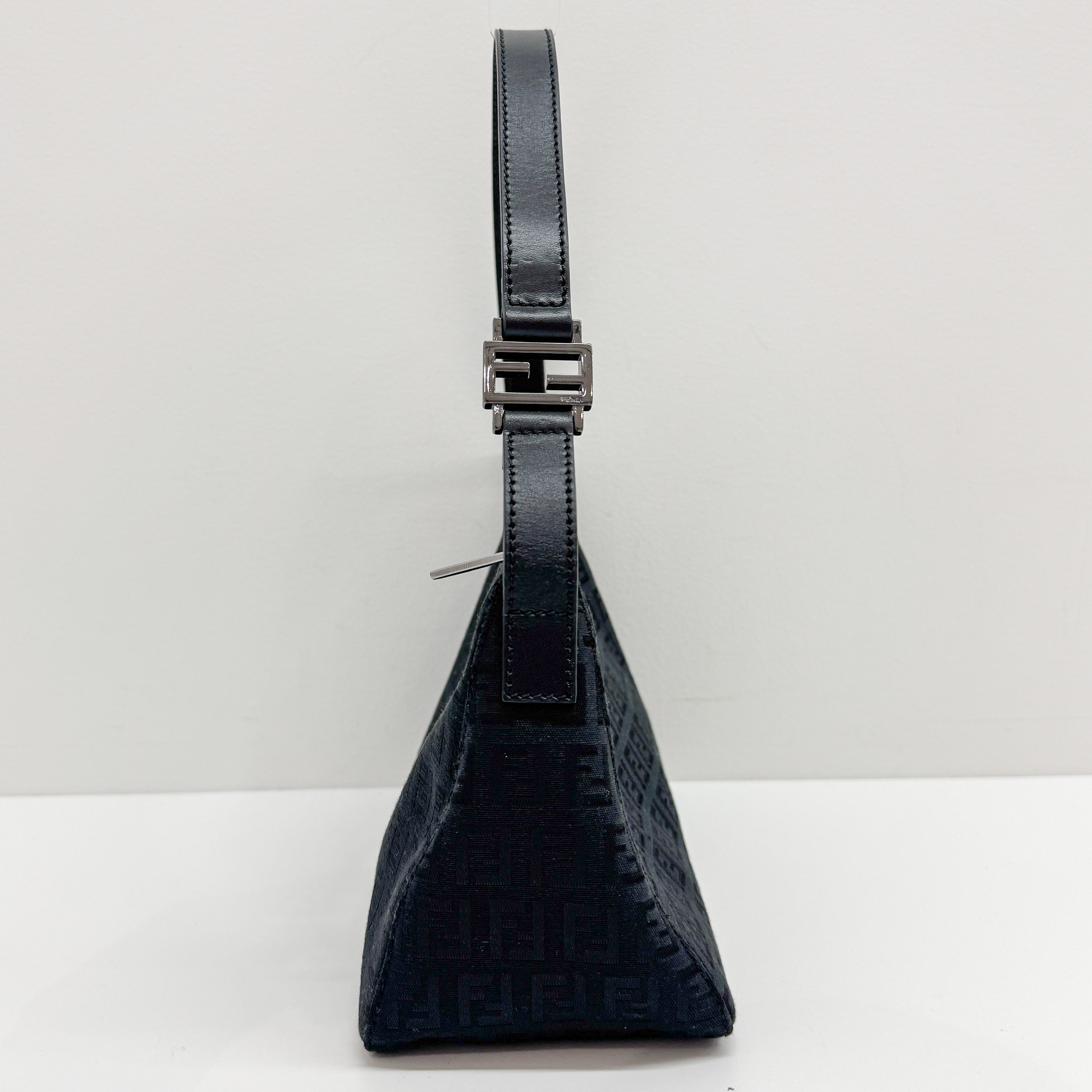 Zucca Black Canvas Shoulder Bag