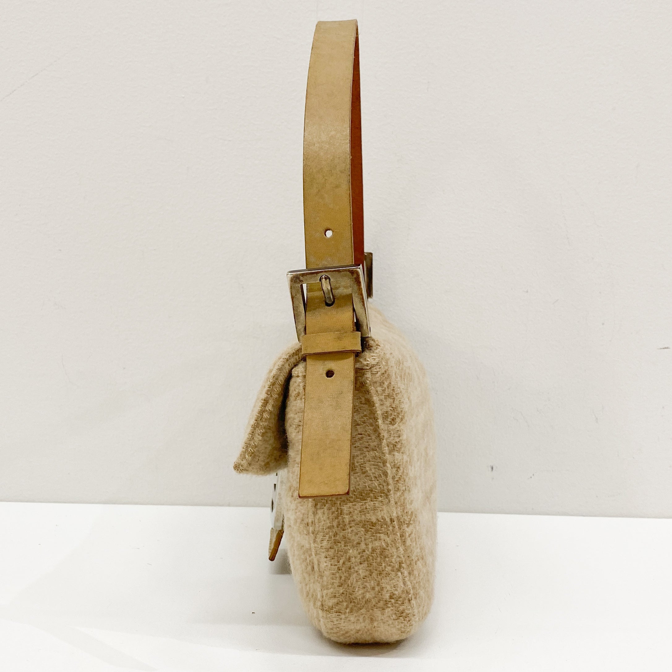 Zucca Baguette Beige Wool Shoulder Bag