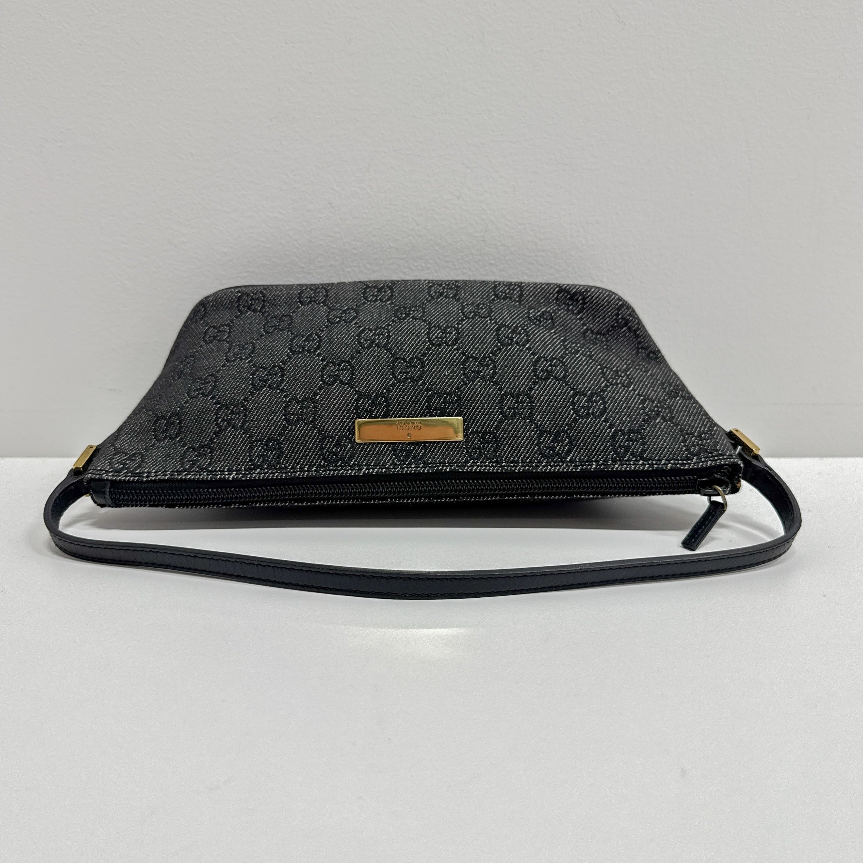 GG Canvas Black Pouch Bag