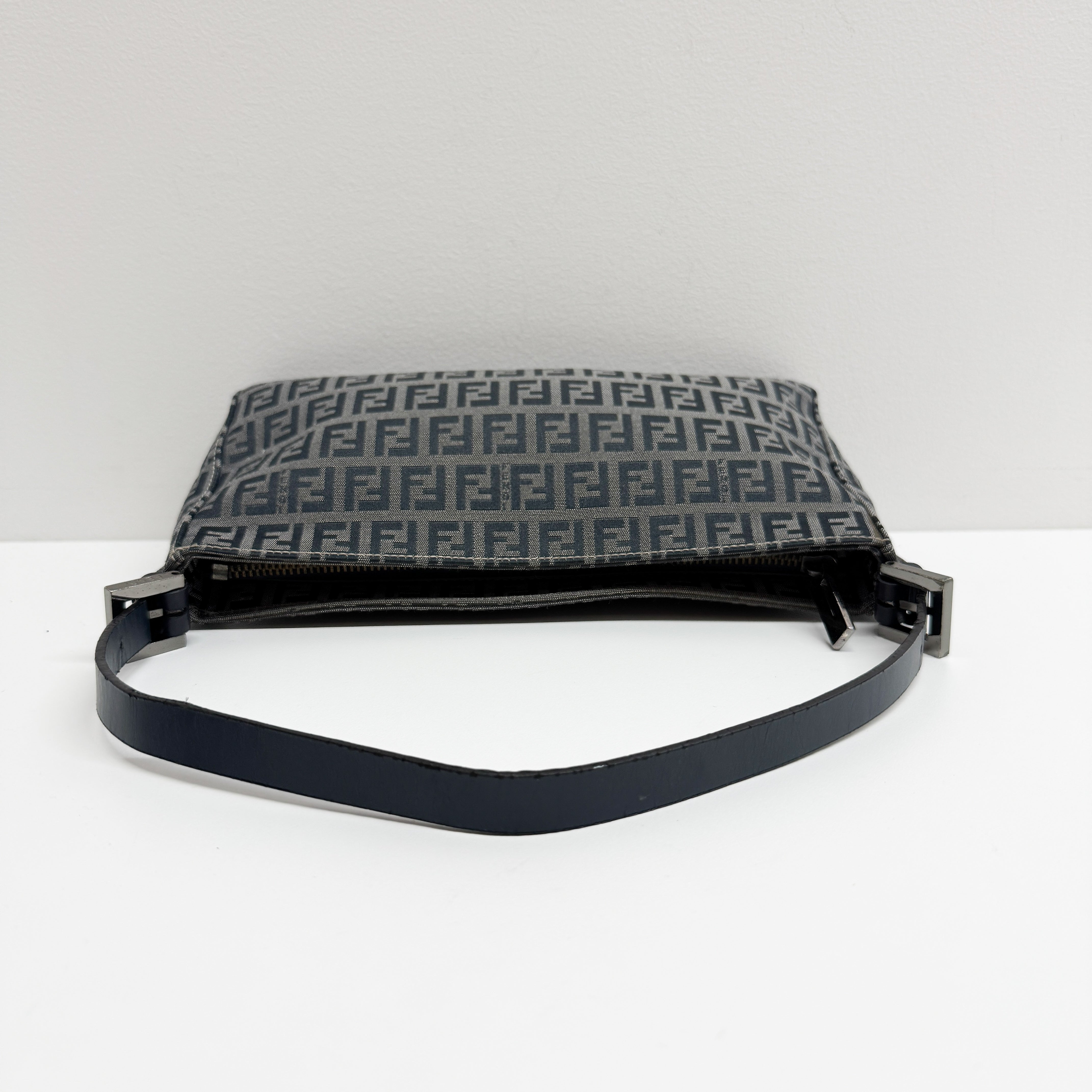 Zucchino Blue Canvas Shoulder Bag