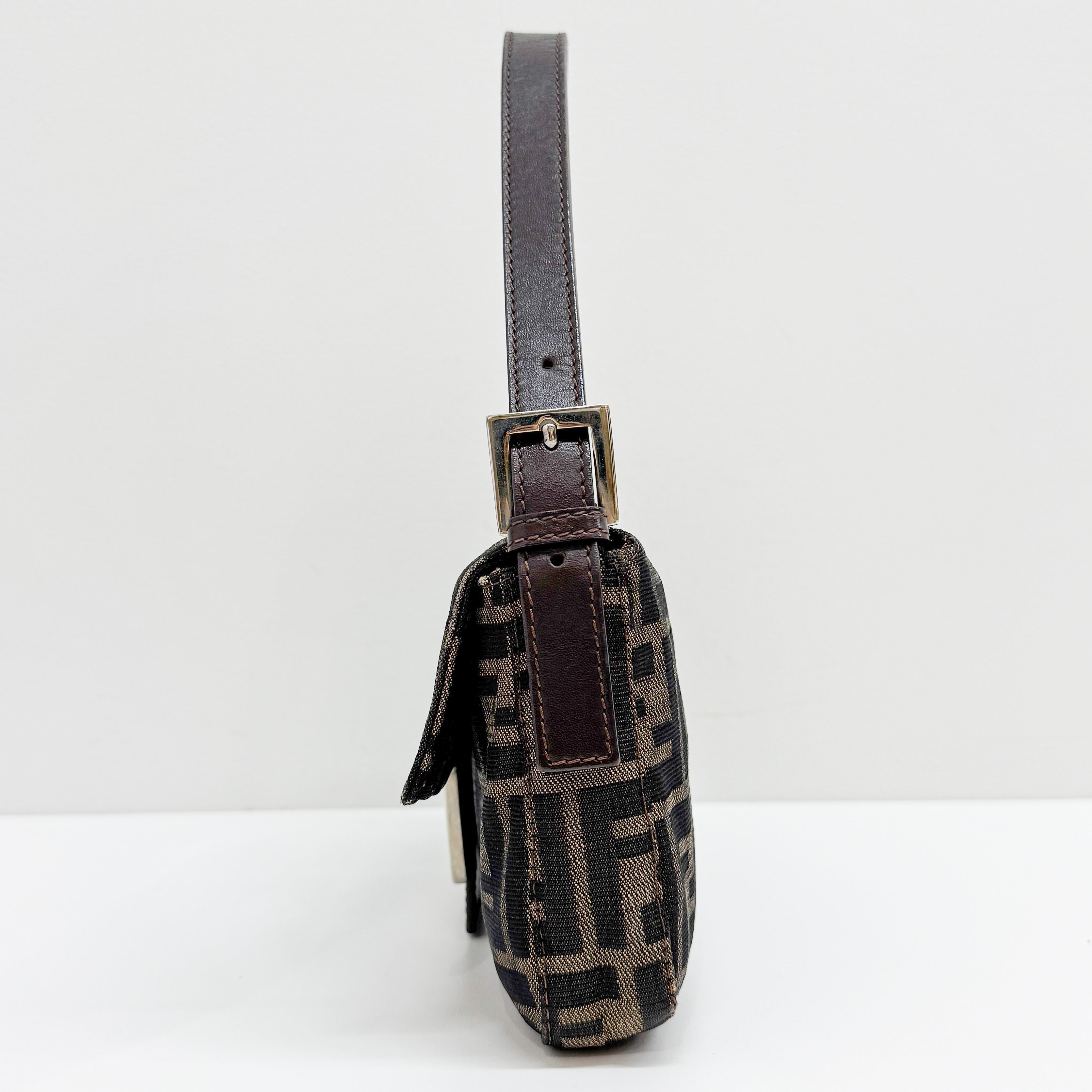 Zucca Baguette Brown Canvas Shoulder Bag