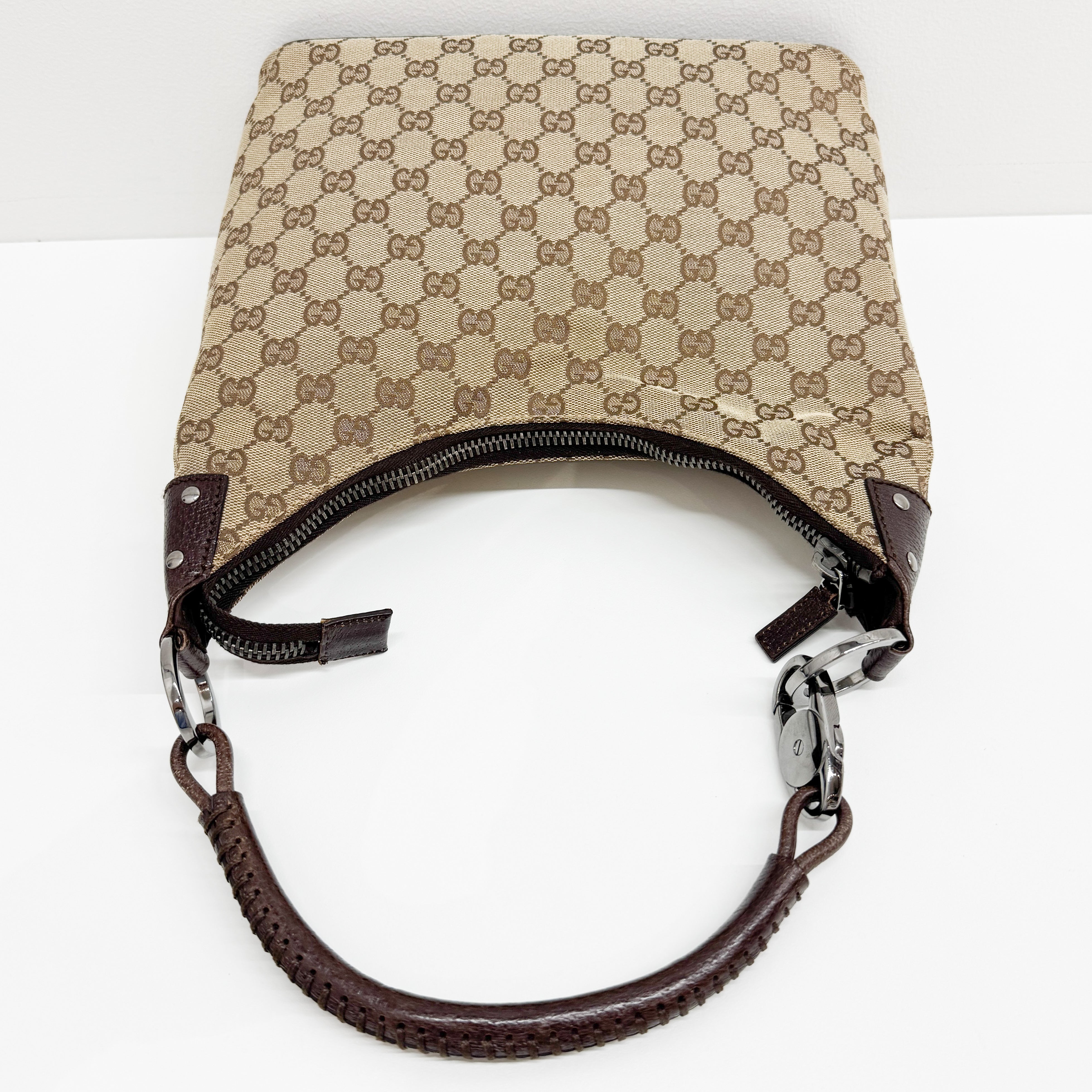 GG Canvas Brown Shoulder Bag