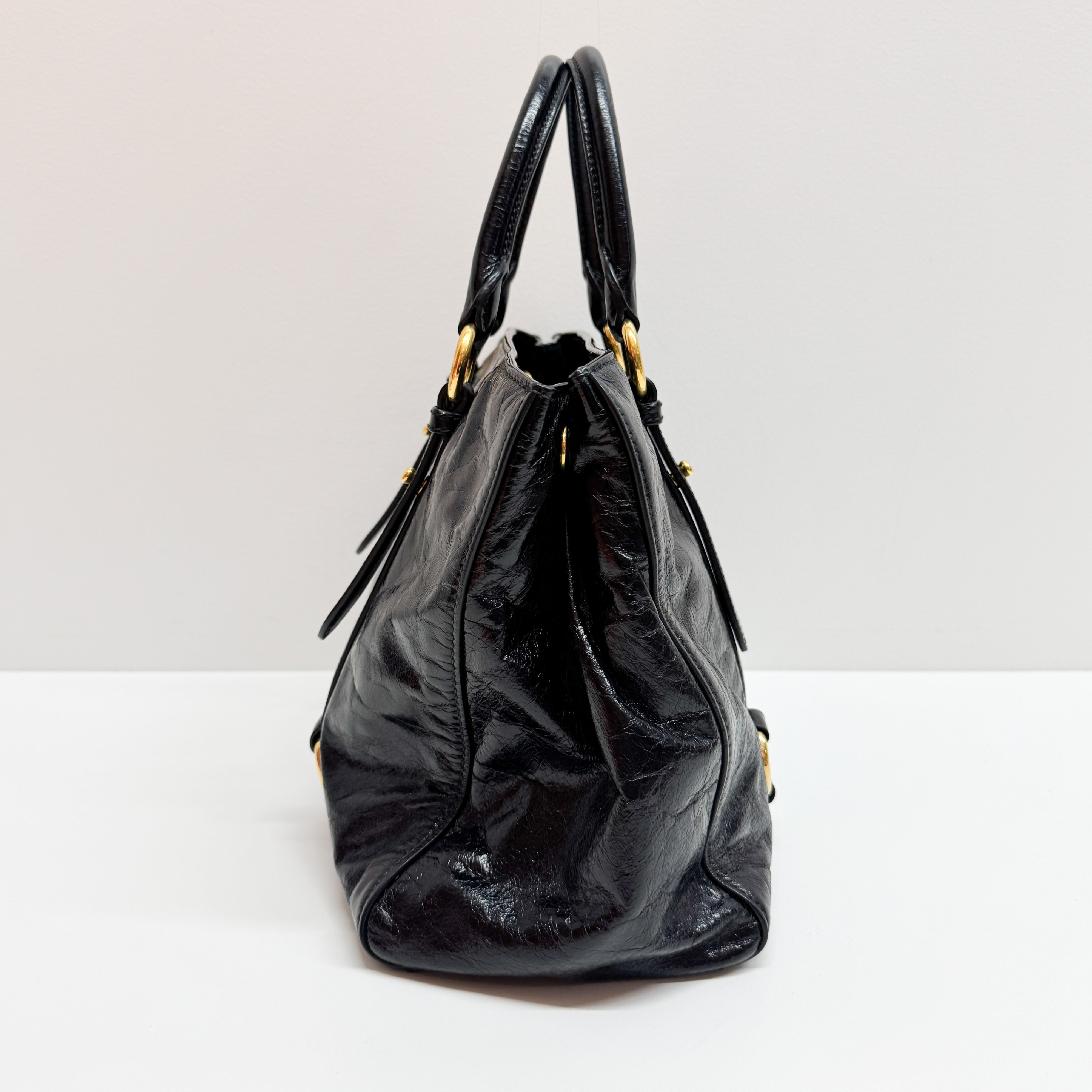 Vitello Black Leather Hand Bag