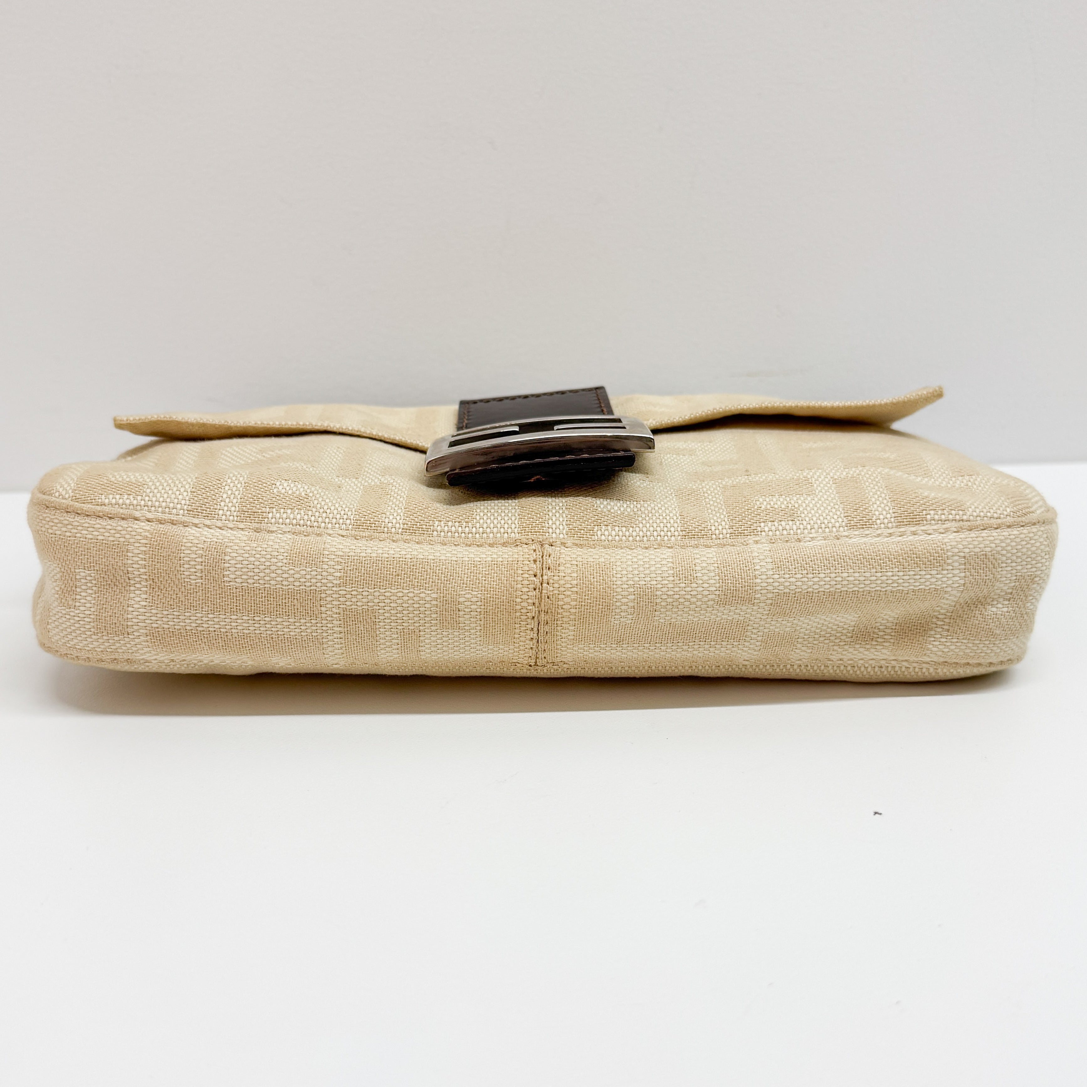 Baguette Zucca Beige Shoulder Bag