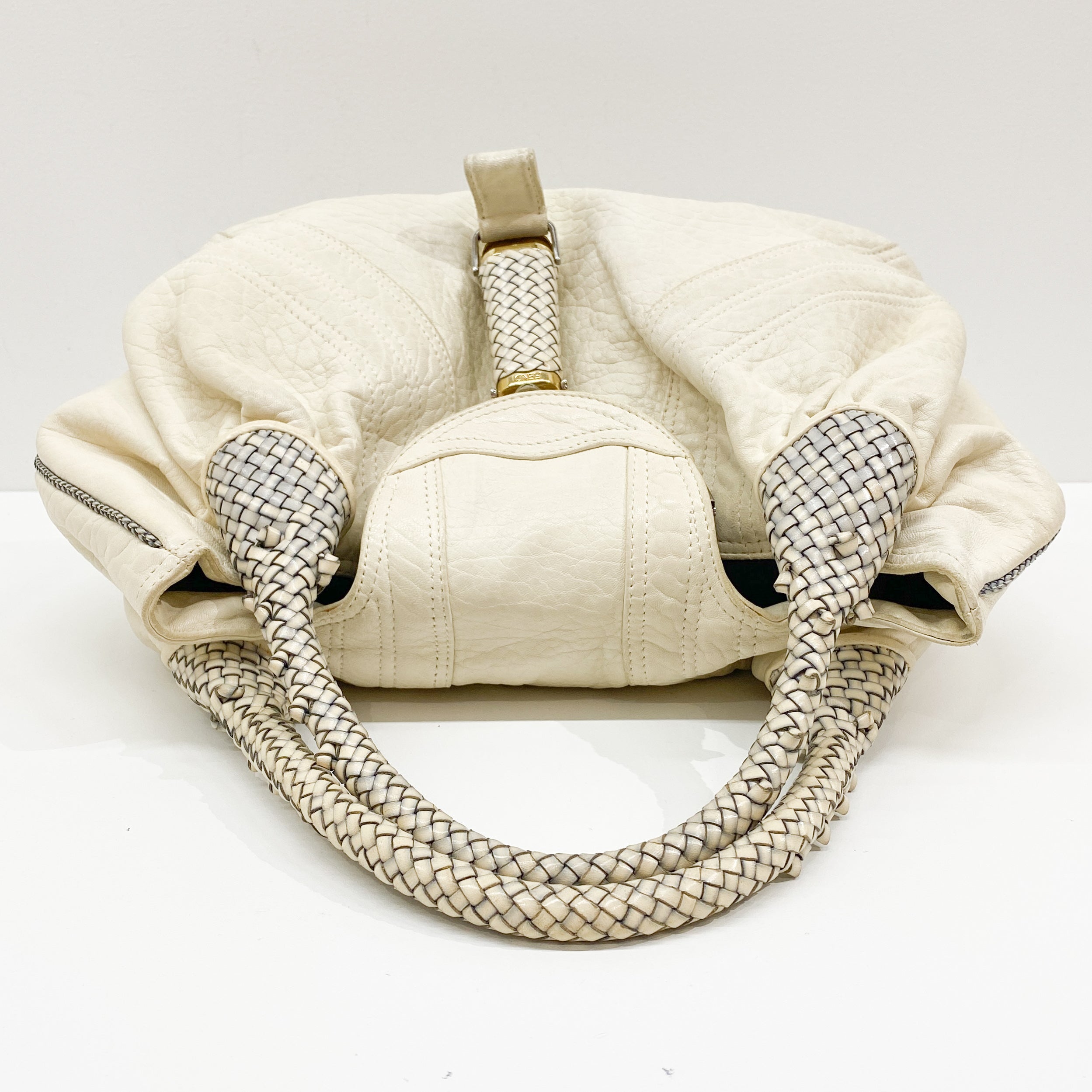 Vintage White Basket Leather Hand Bag