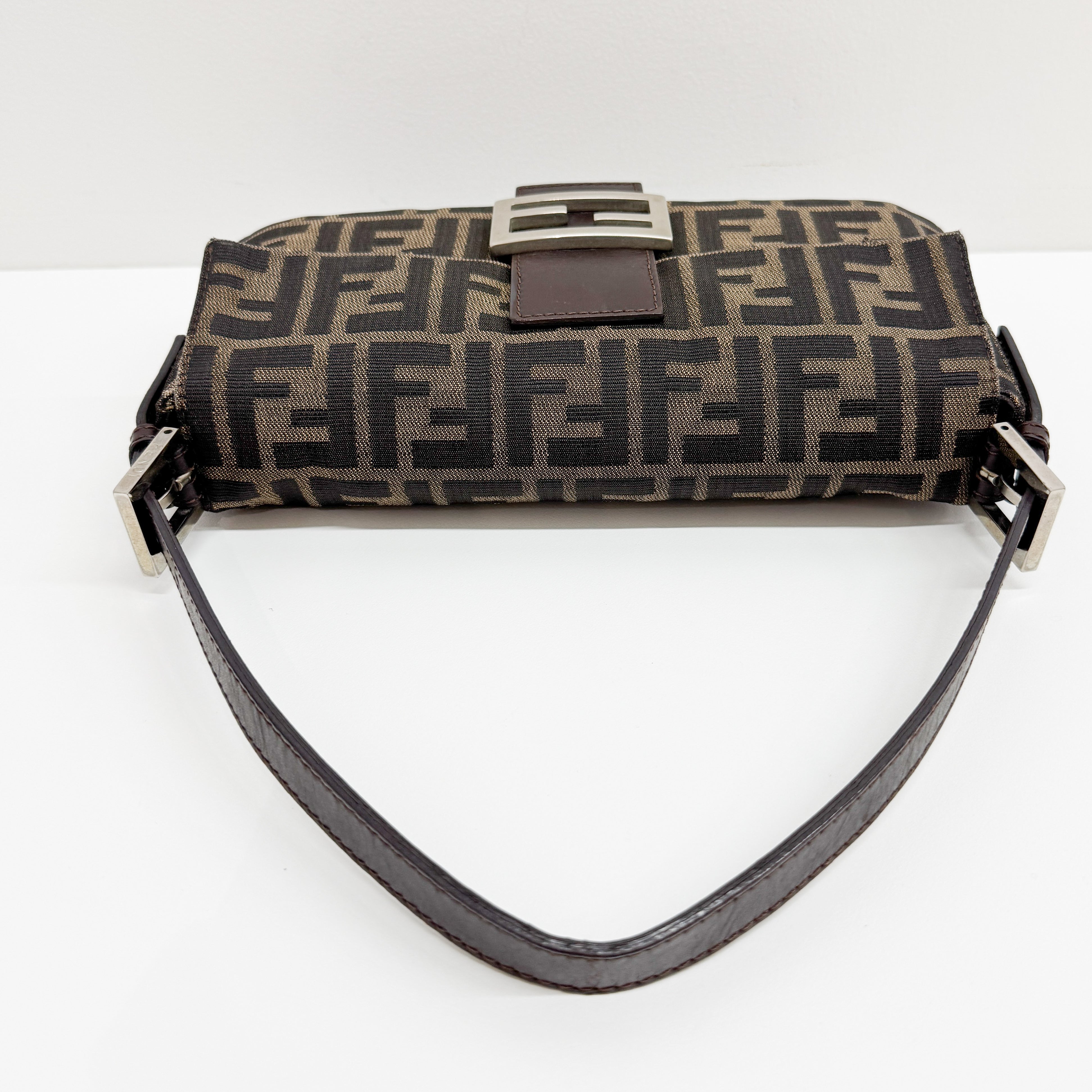 Zucca Baguette Brown Canvas Shoulder Bag