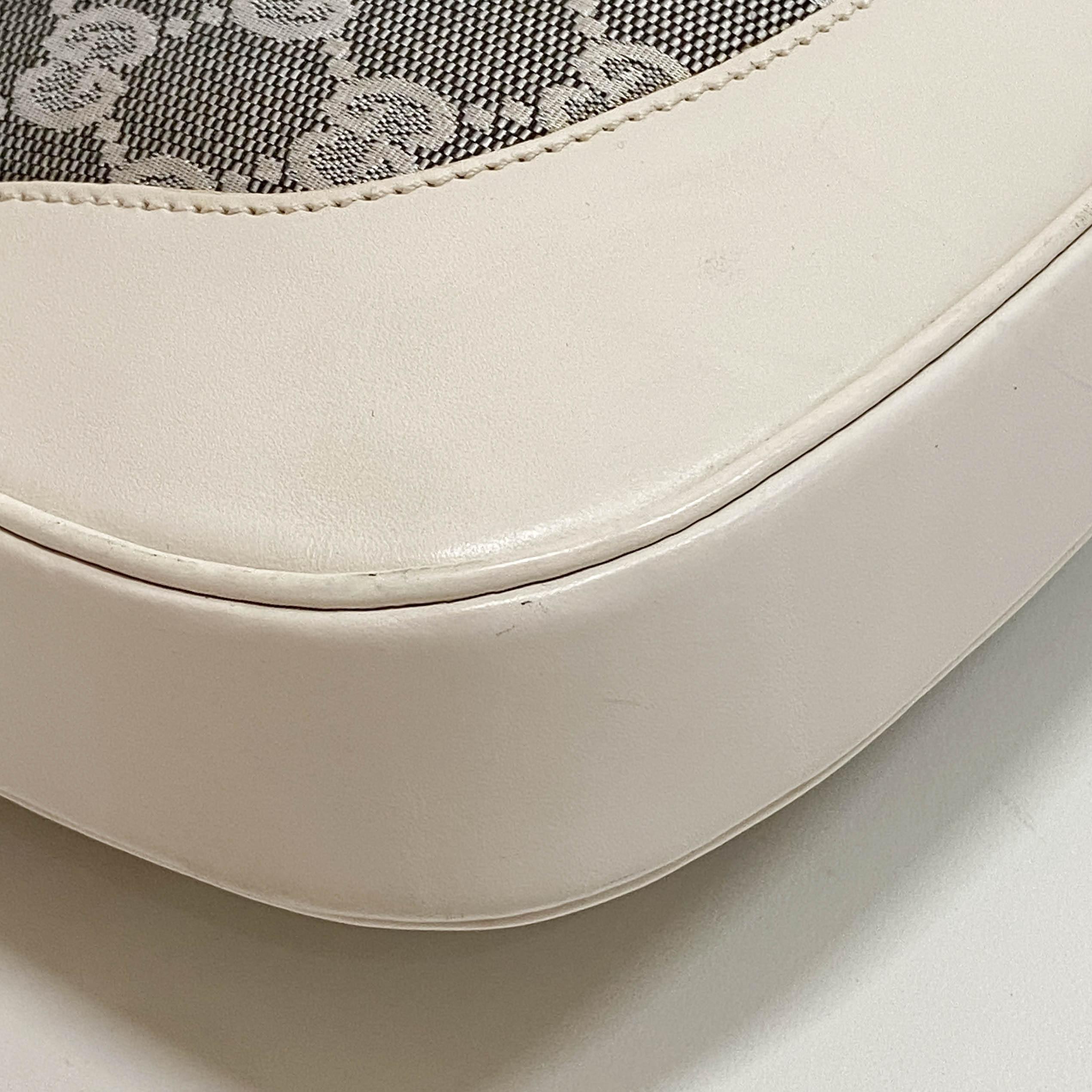 Jackie White GG Canvas Shoulder Bag