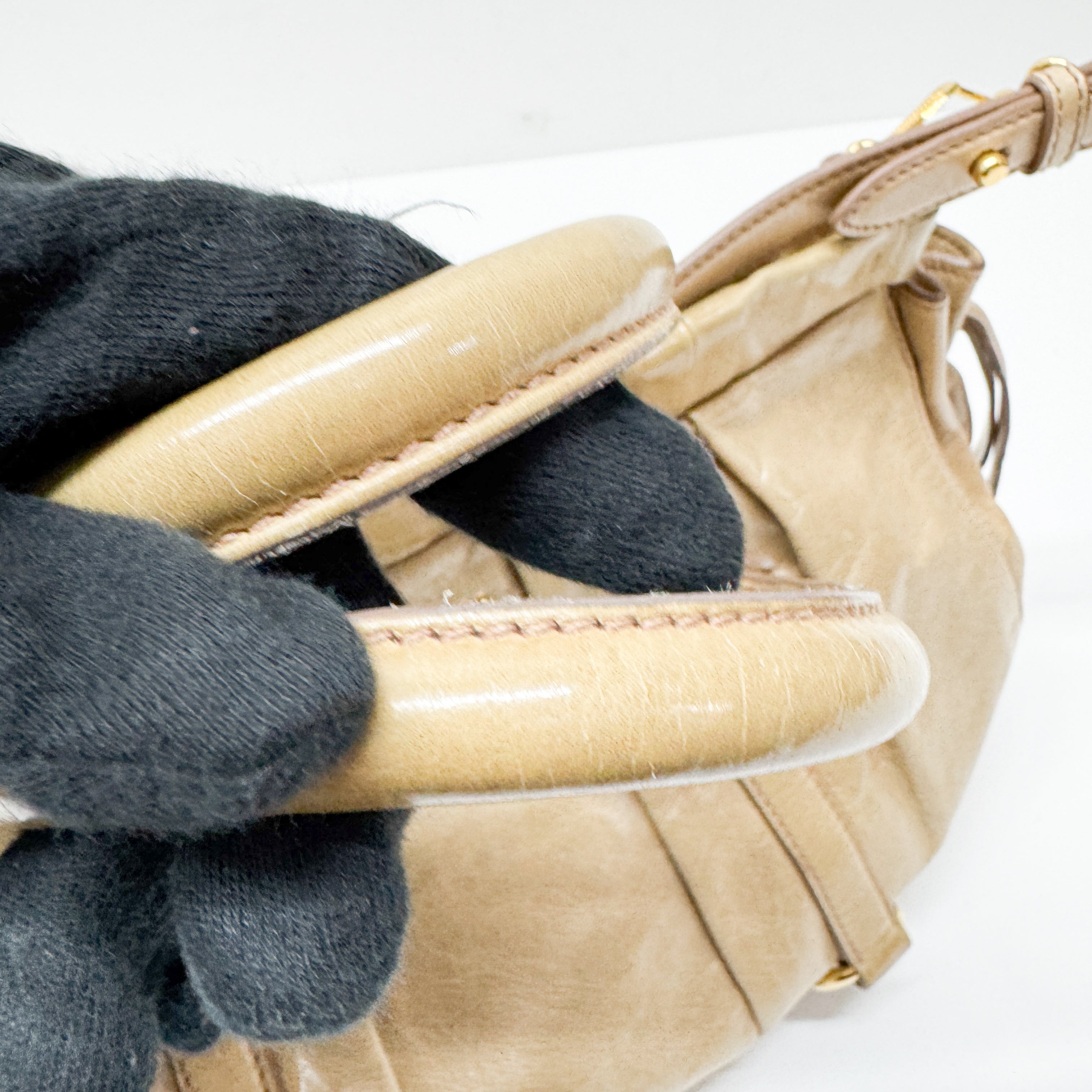 Vitello Beige Leather Hand Bag