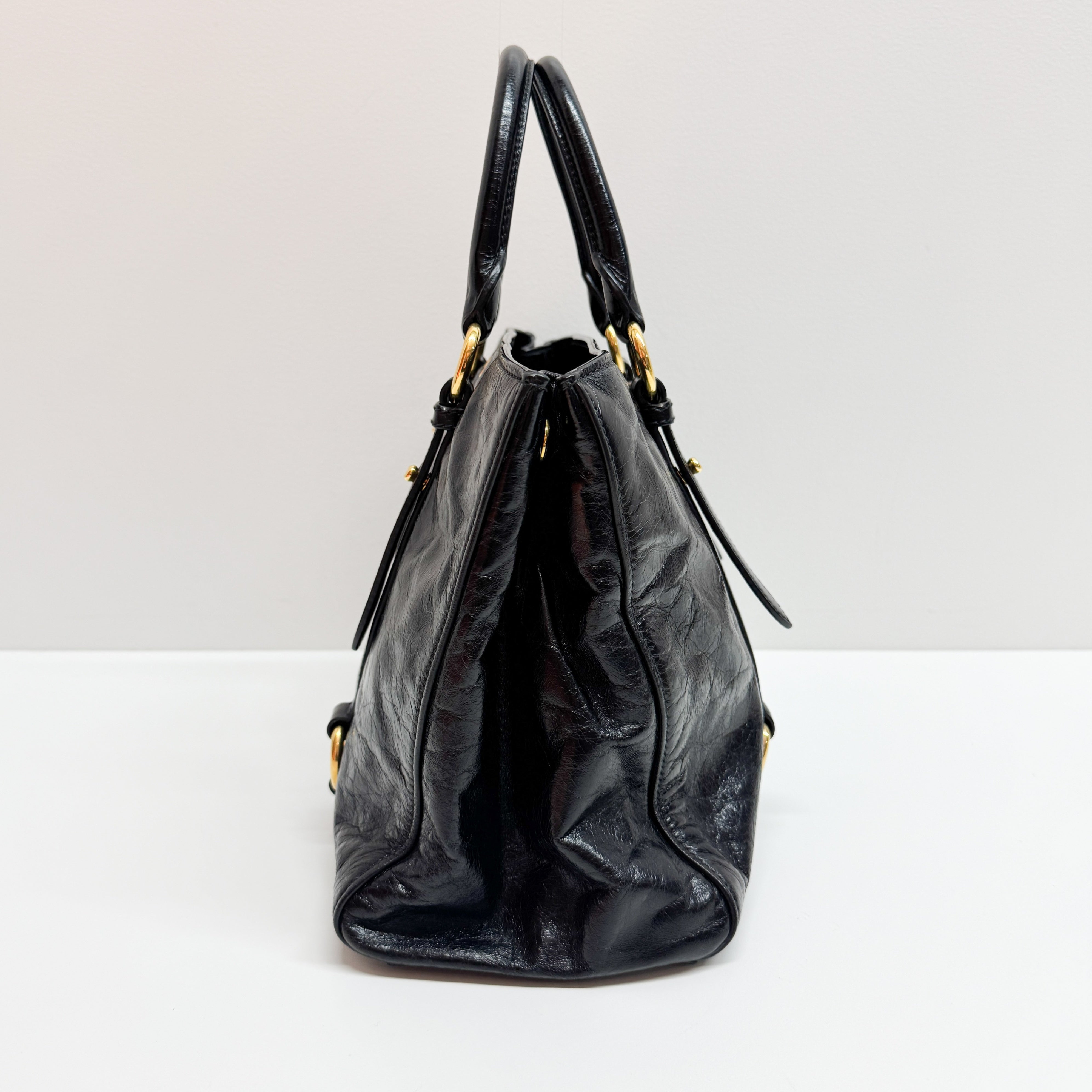 Vitello Black Leather Hand Bag
