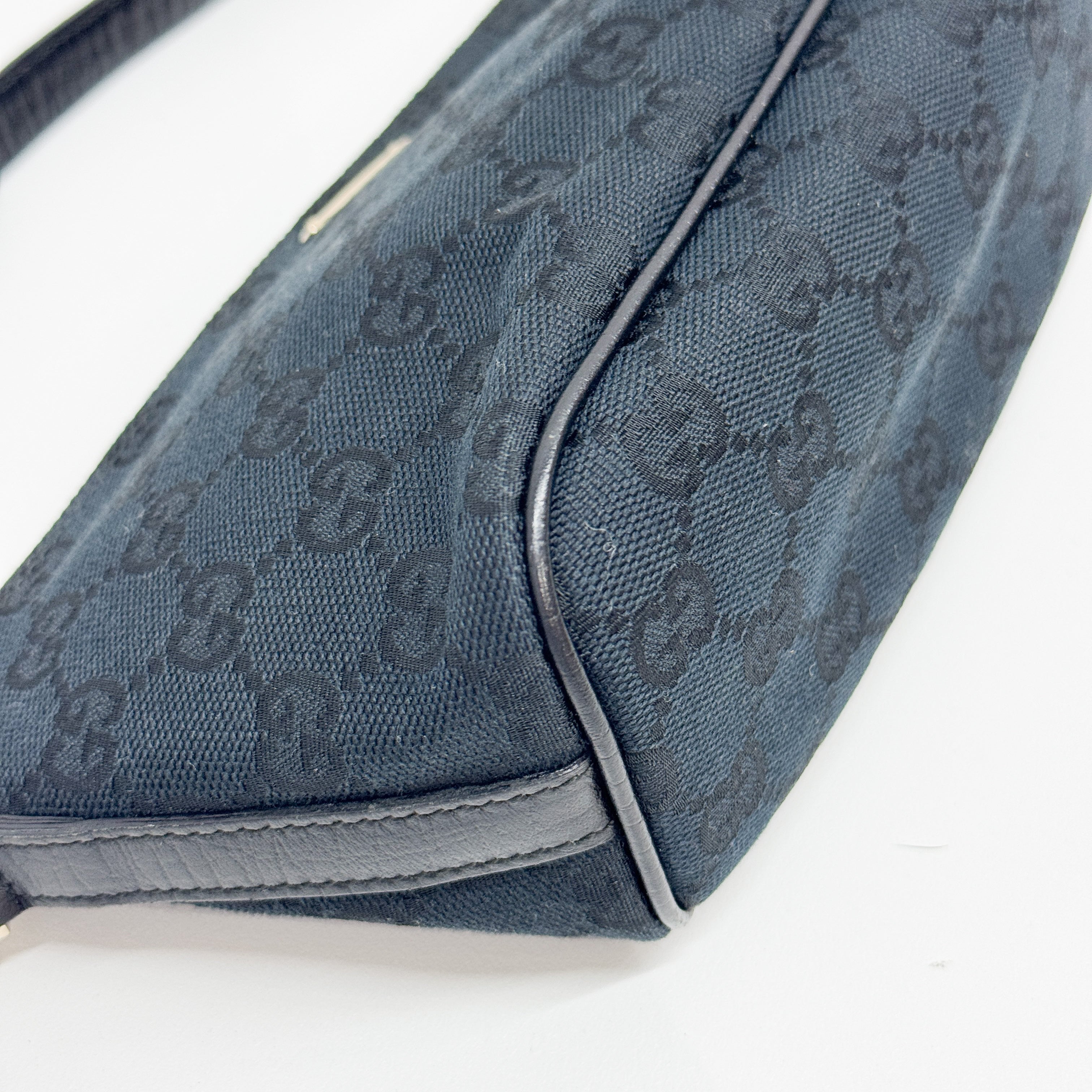 GG Black Canvas Boat Shoulder Bag