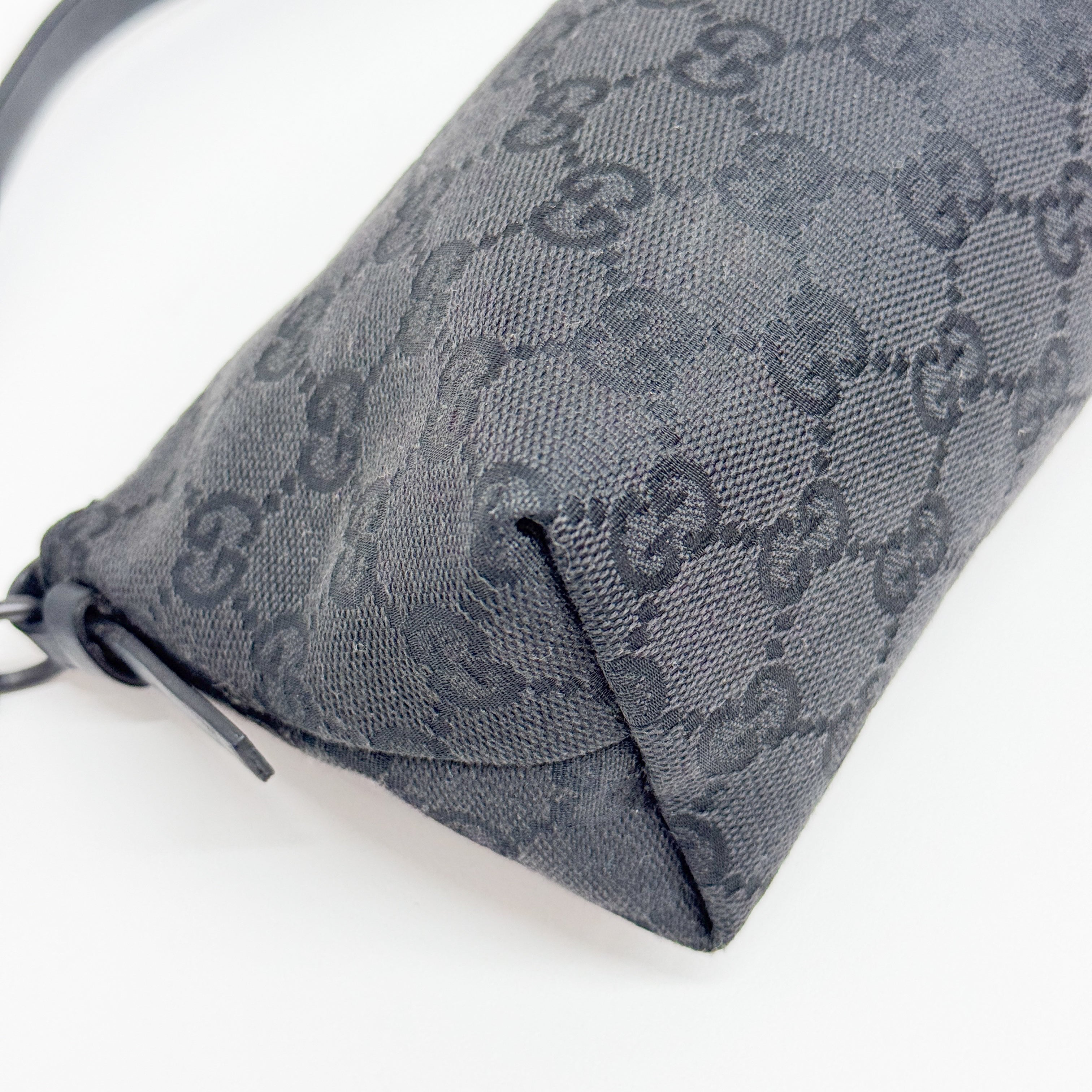 GG Canvas Black Pouch Bag