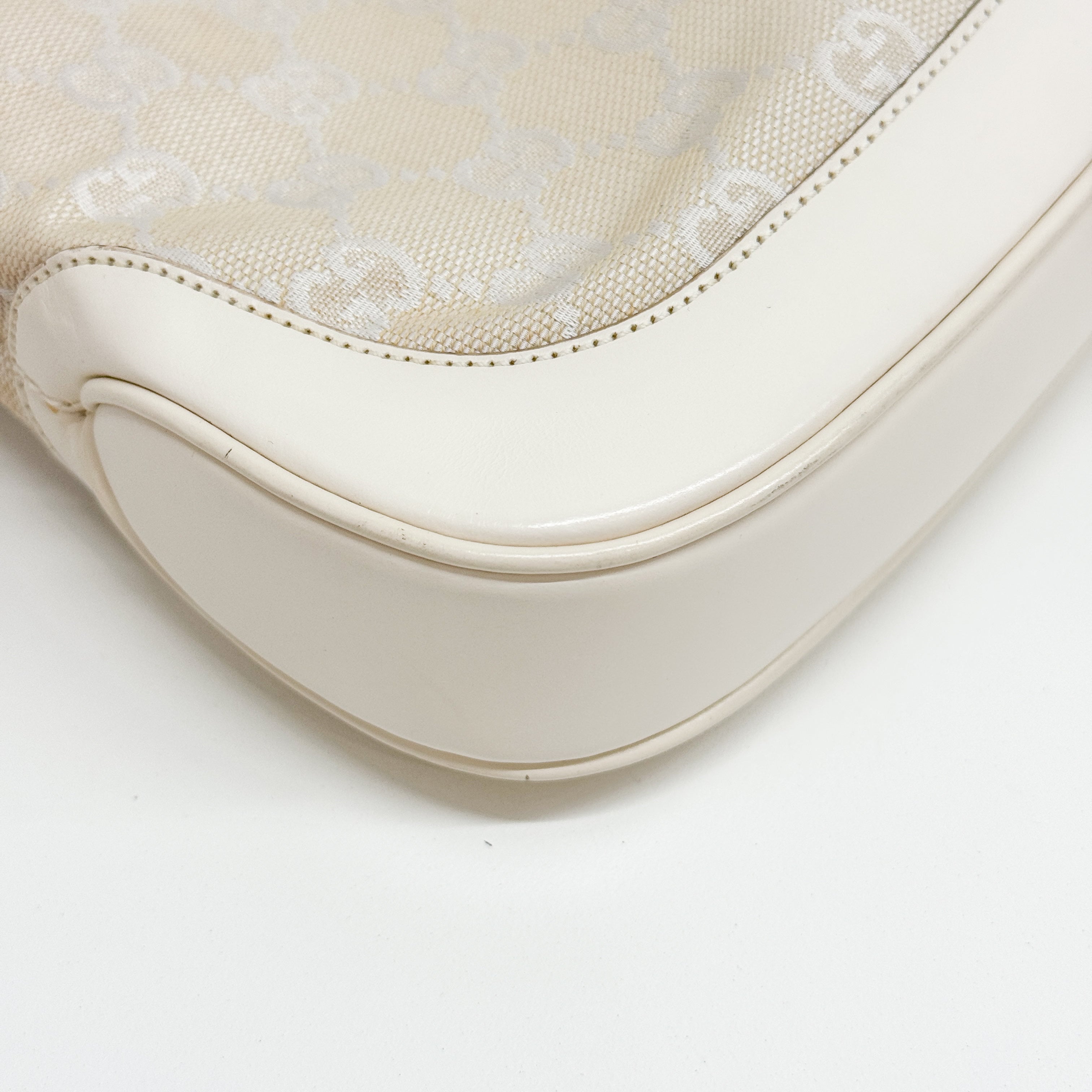 Jackie White GG Canvas Shoulder Bag