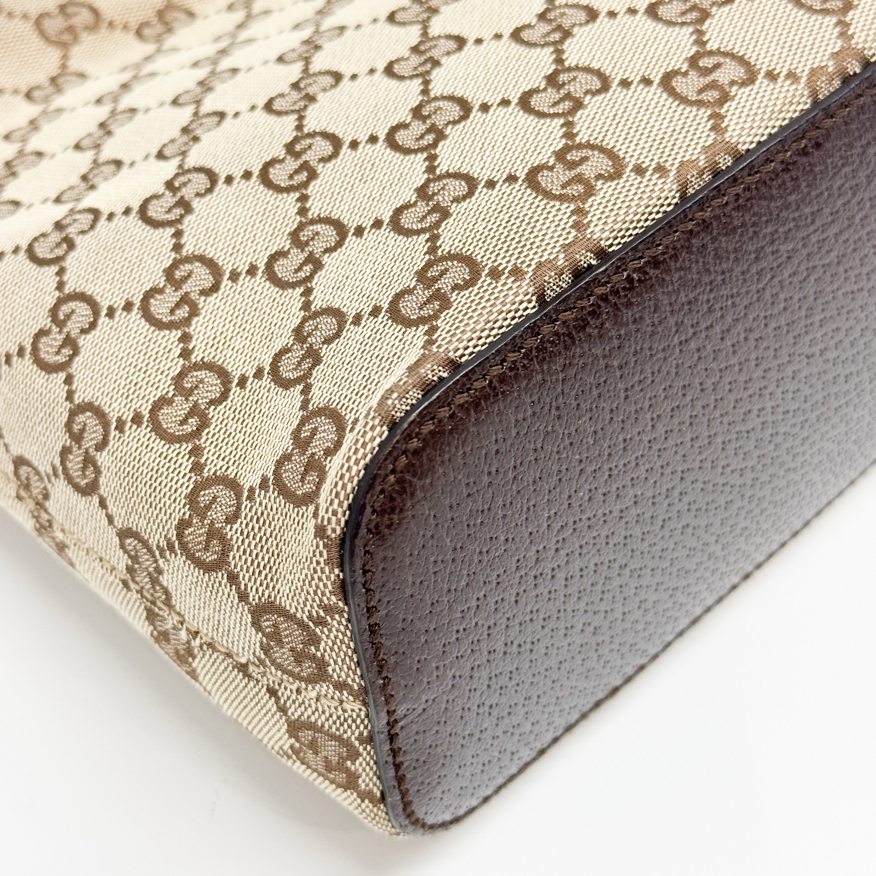 GG Canvas Brown Shoulder Bag