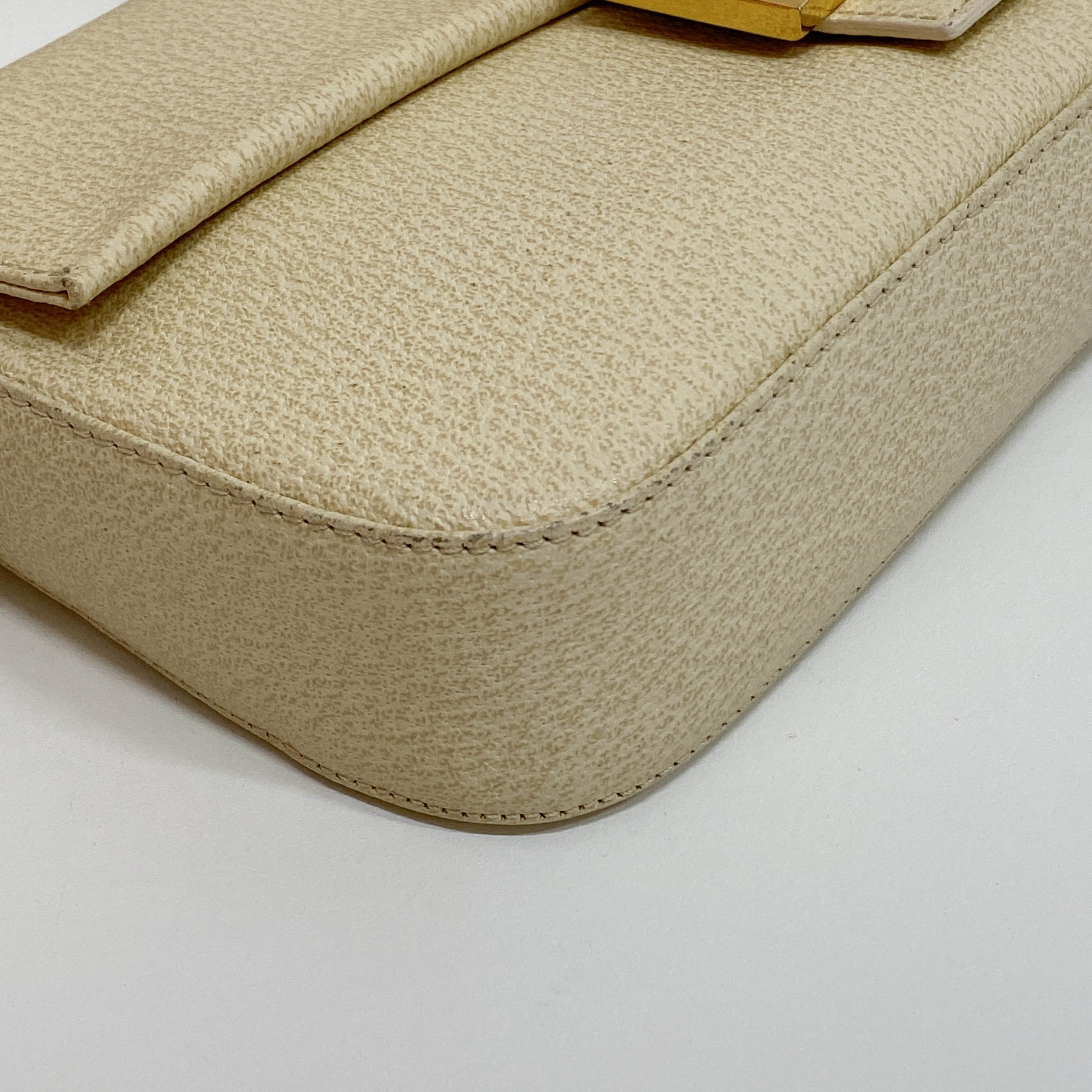 Baguette Cream Leather Rose Quartz Hardware Shoulder Bag