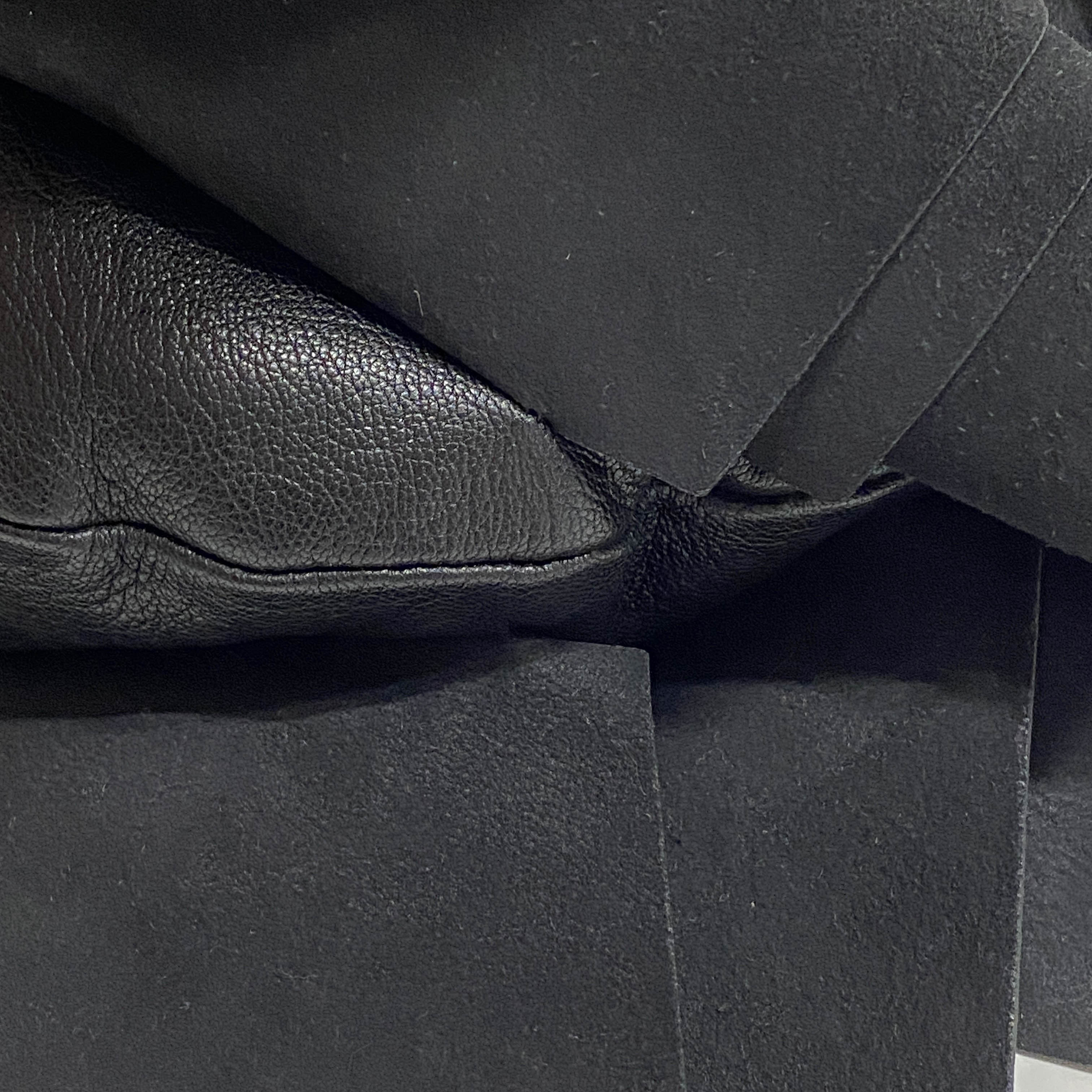 Saint Tropez Black Leather Shoulder Bag