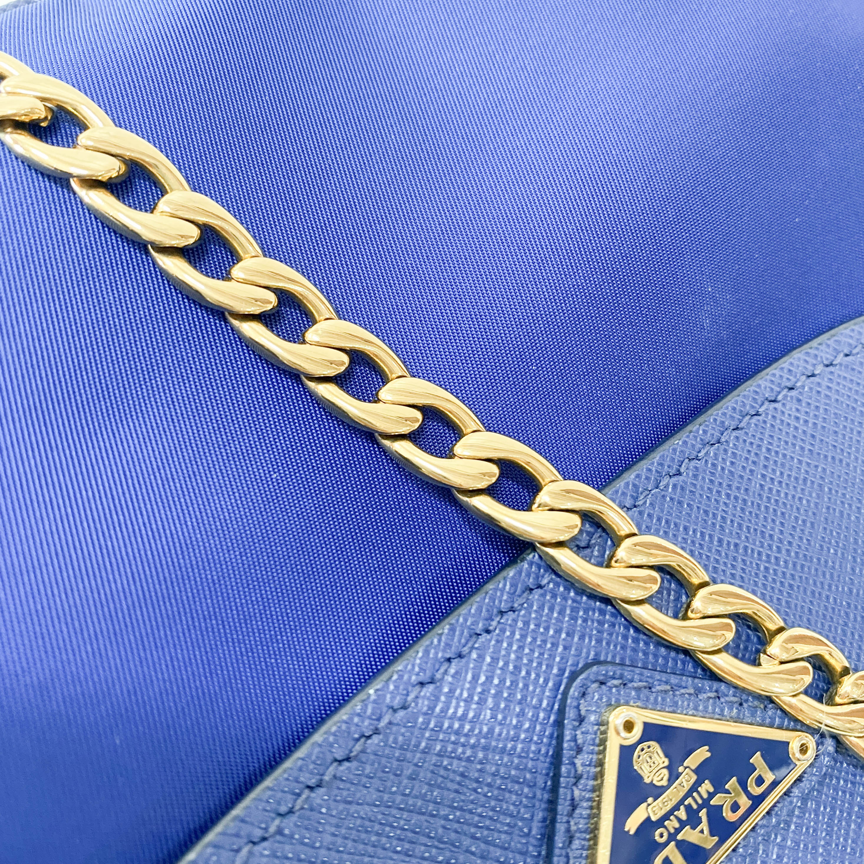 Gold Chain Blue Nylon Shoulder bag