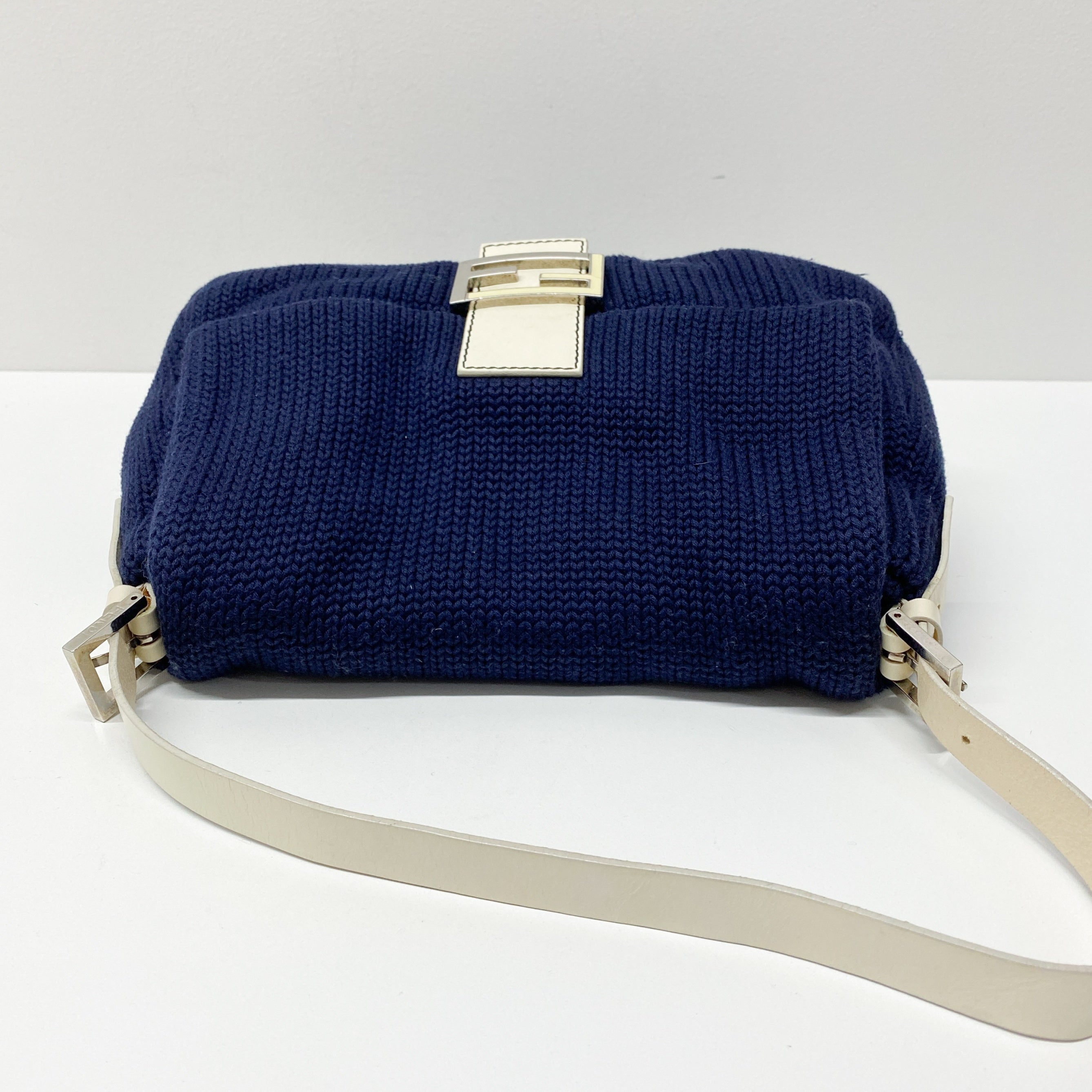 Mamma Baguette Knitted Cotton Fabric Shoulder Bag