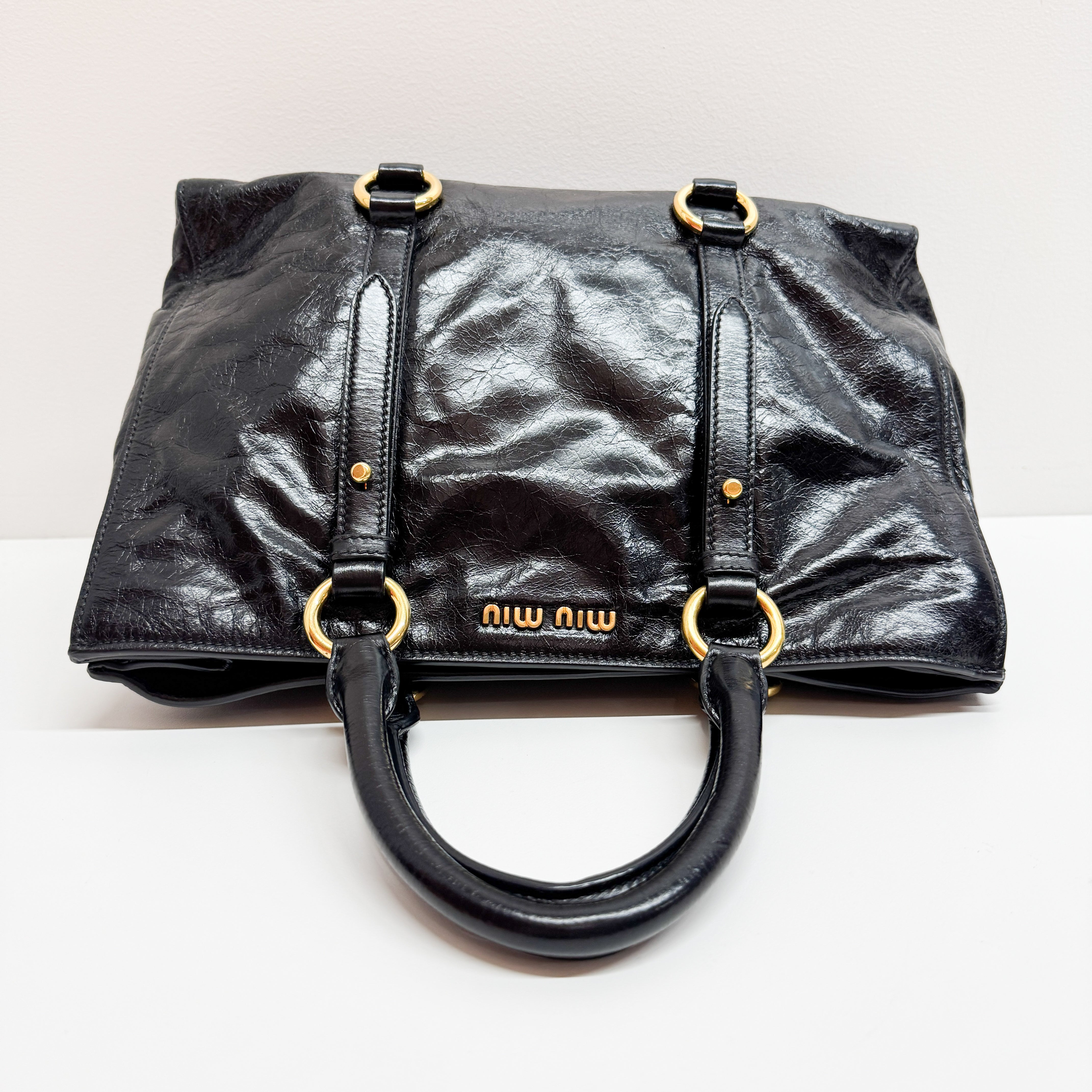 Vitello Black Leather Hand Bag
